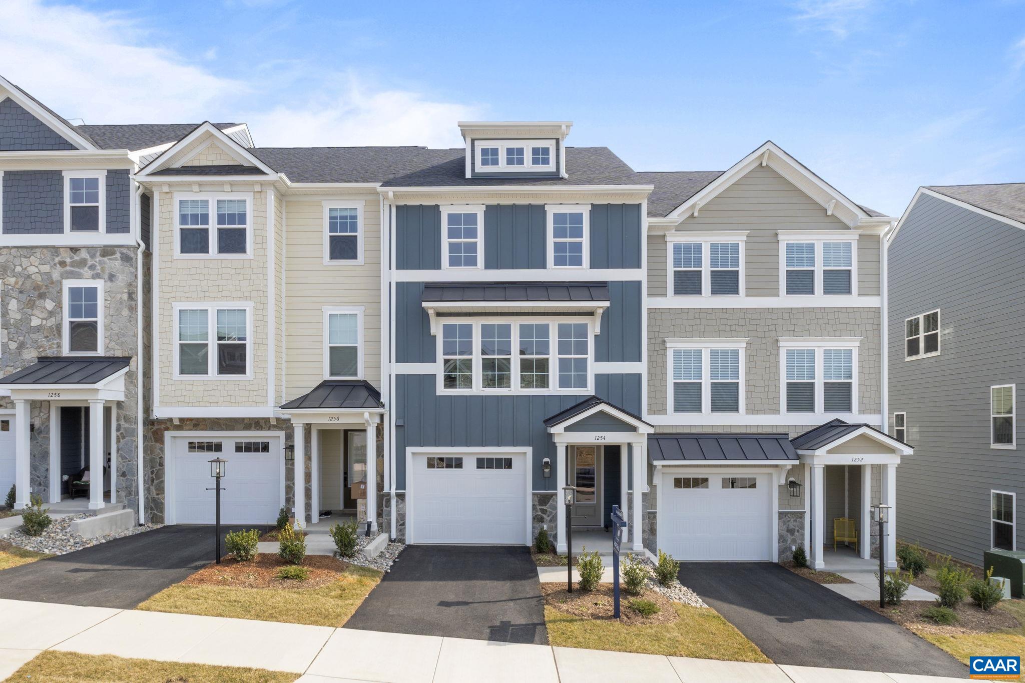 1308 LACONIA LN