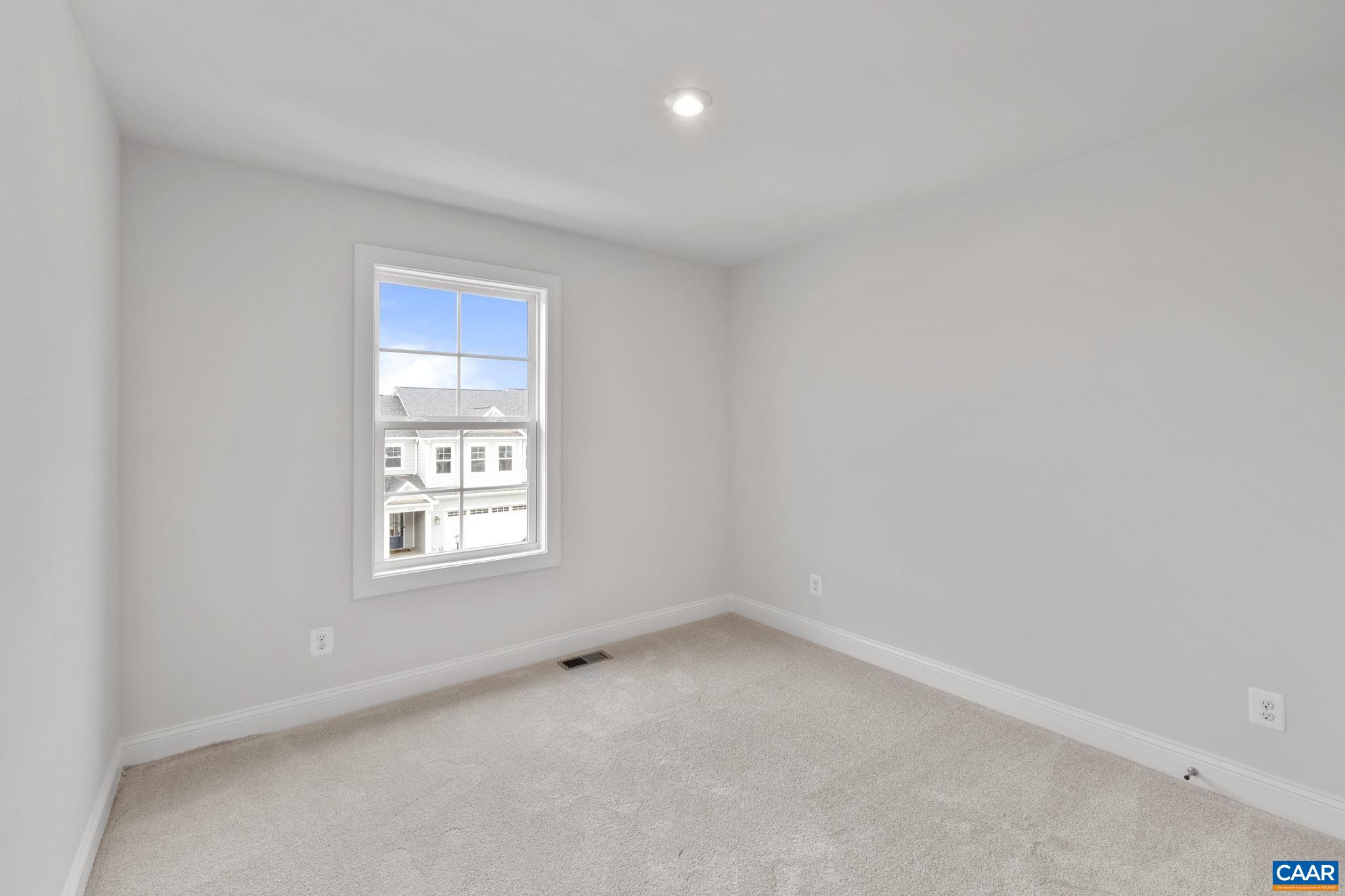 1308 LACONIA LN