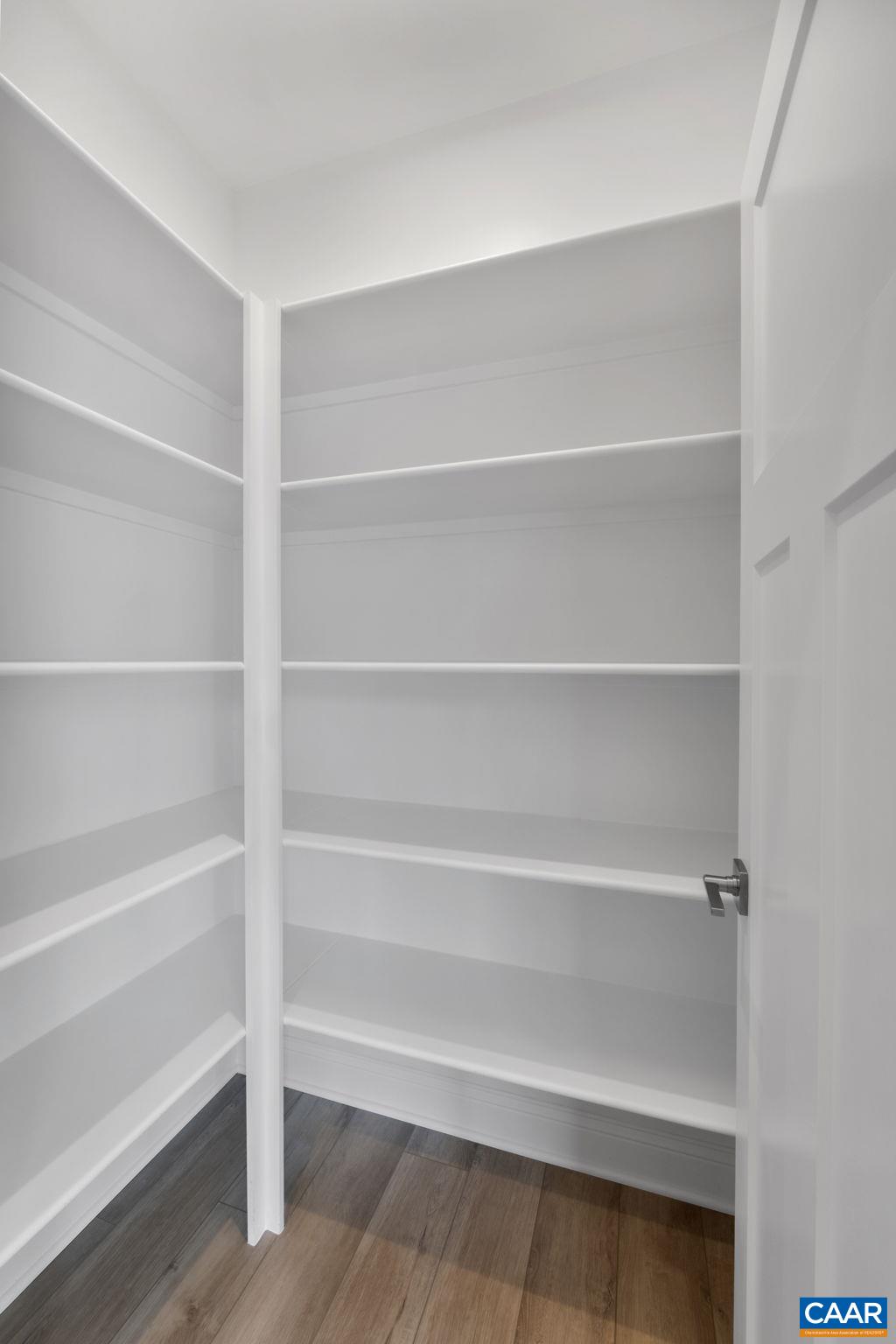 1308 LACONIA LN