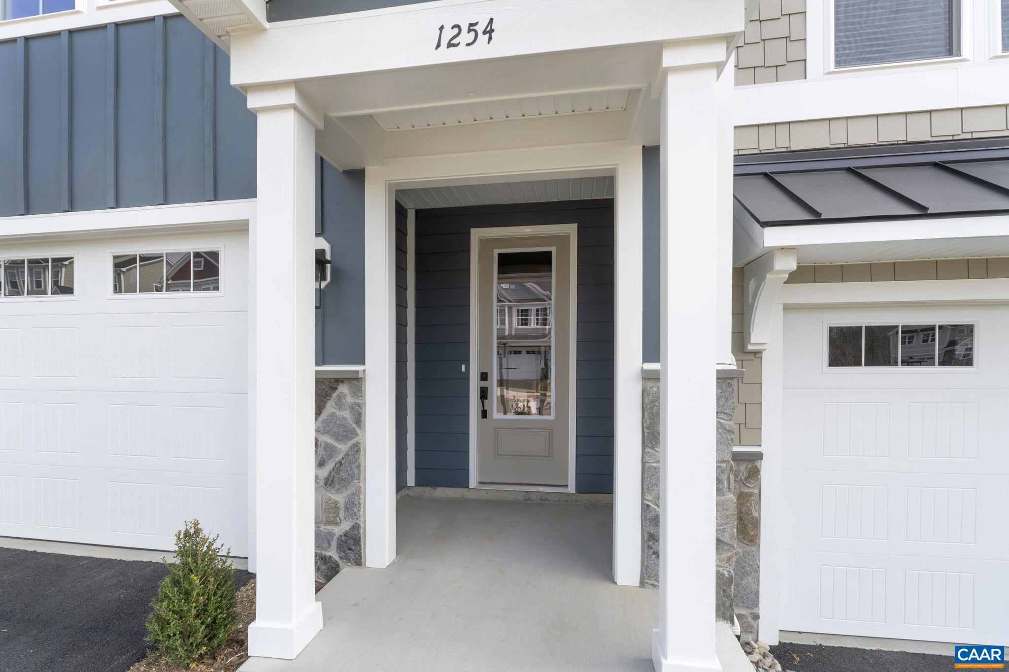 1308 LACONIA LN