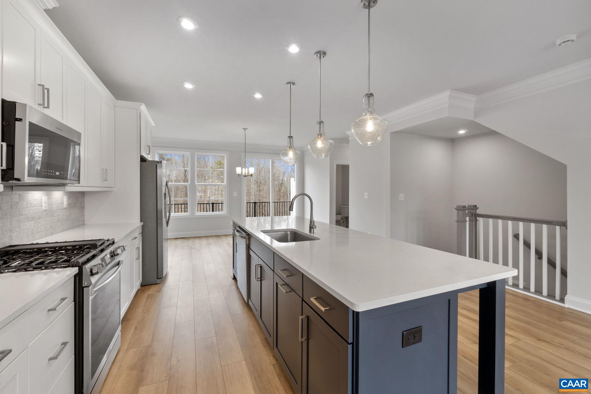 1308 LACONIA LN
