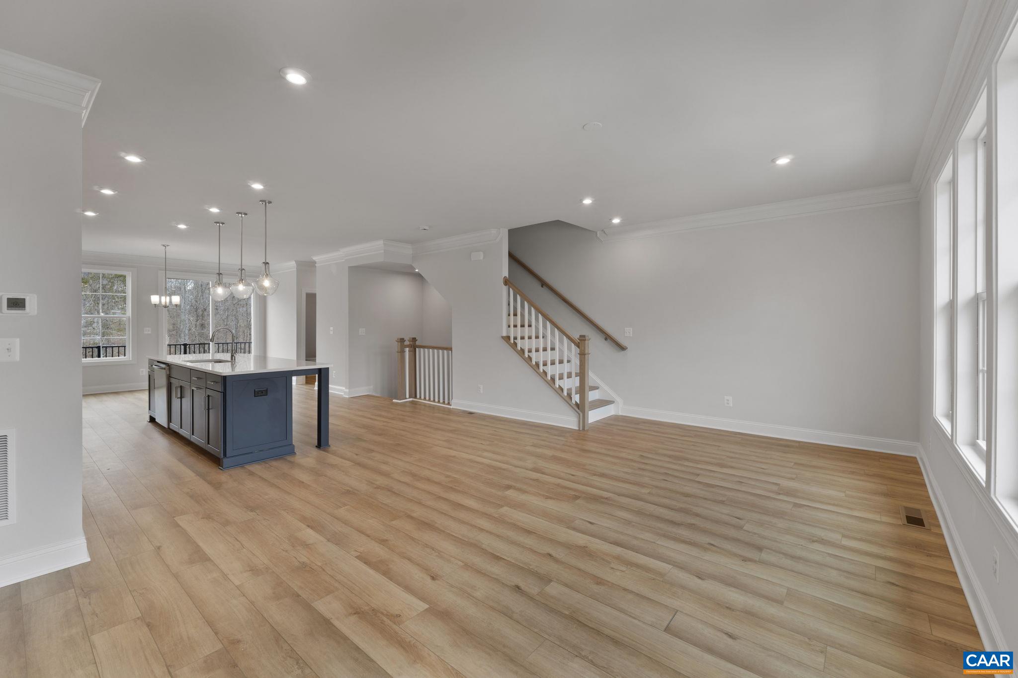 1308 LACONIA LN
