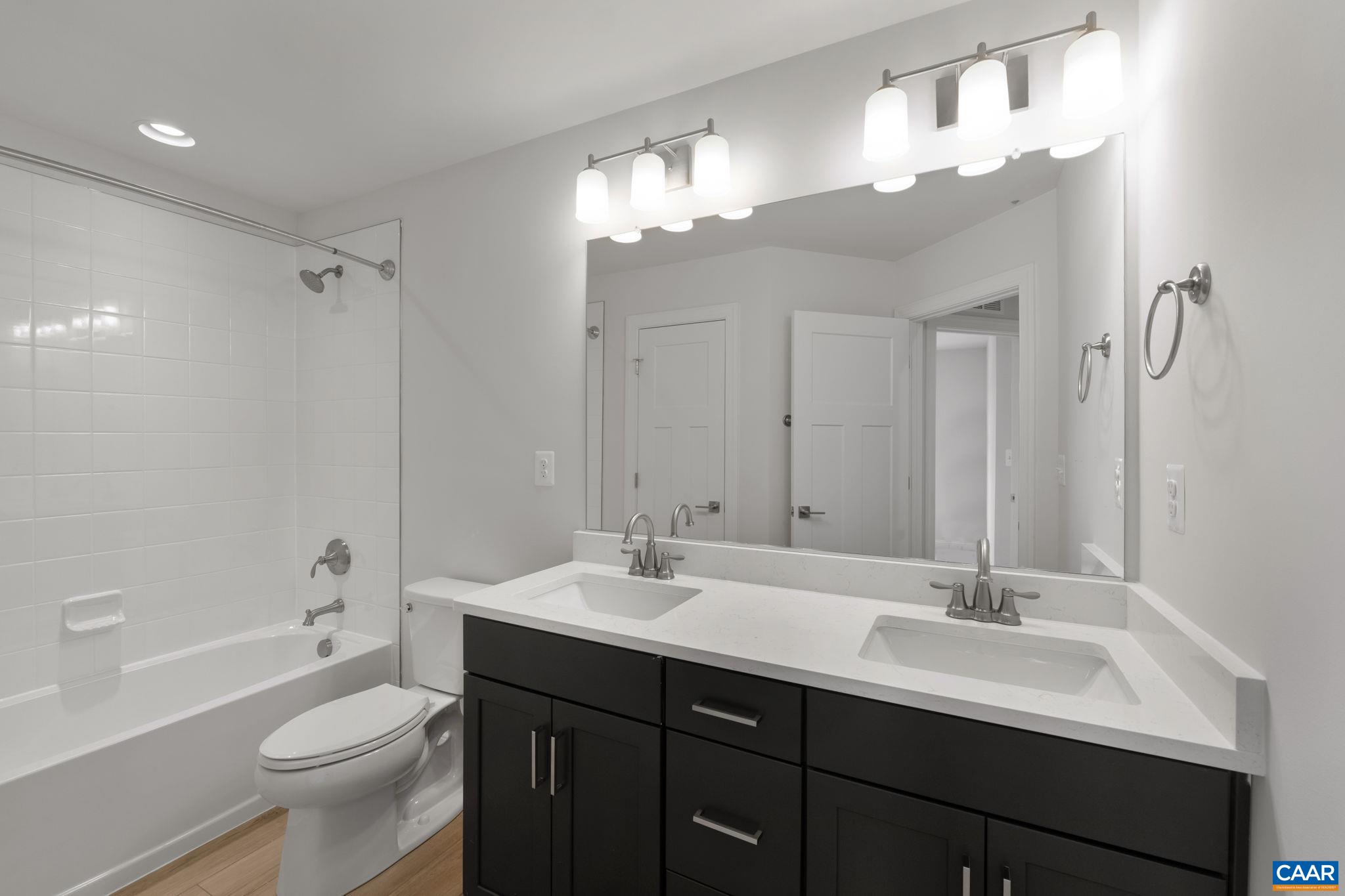 1308 LACONIA LN