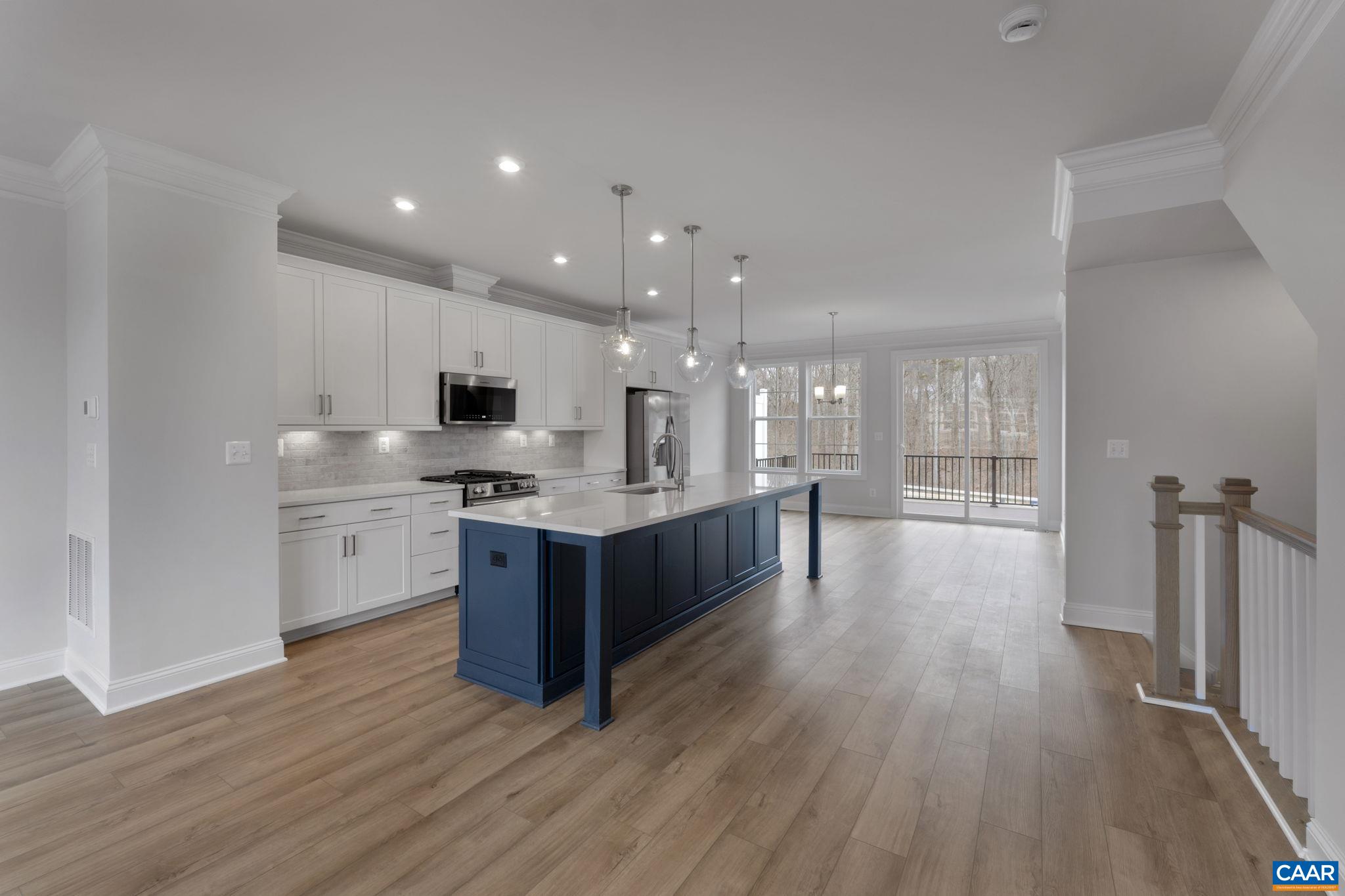 1308 LACONIA LN