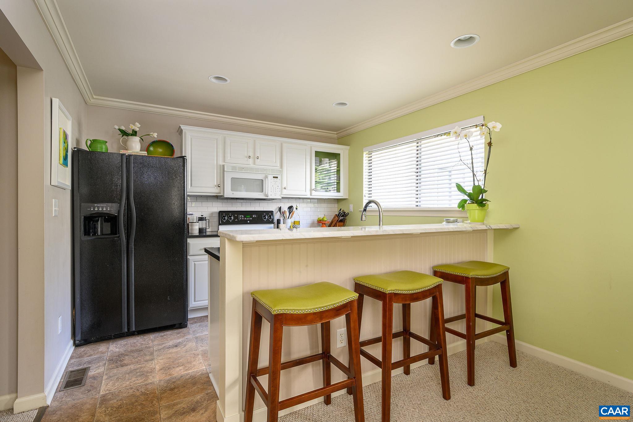 1204 CHATHAM RDG