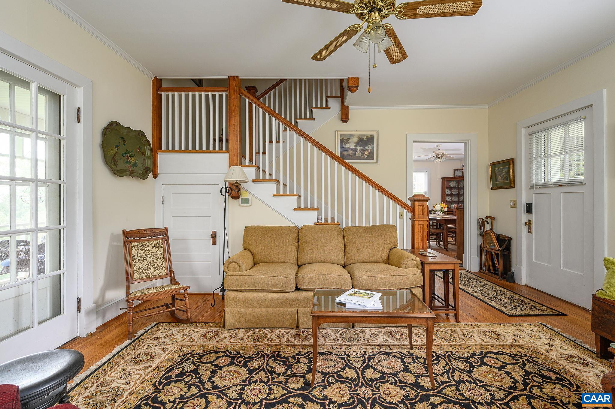 287 E MAIN ST