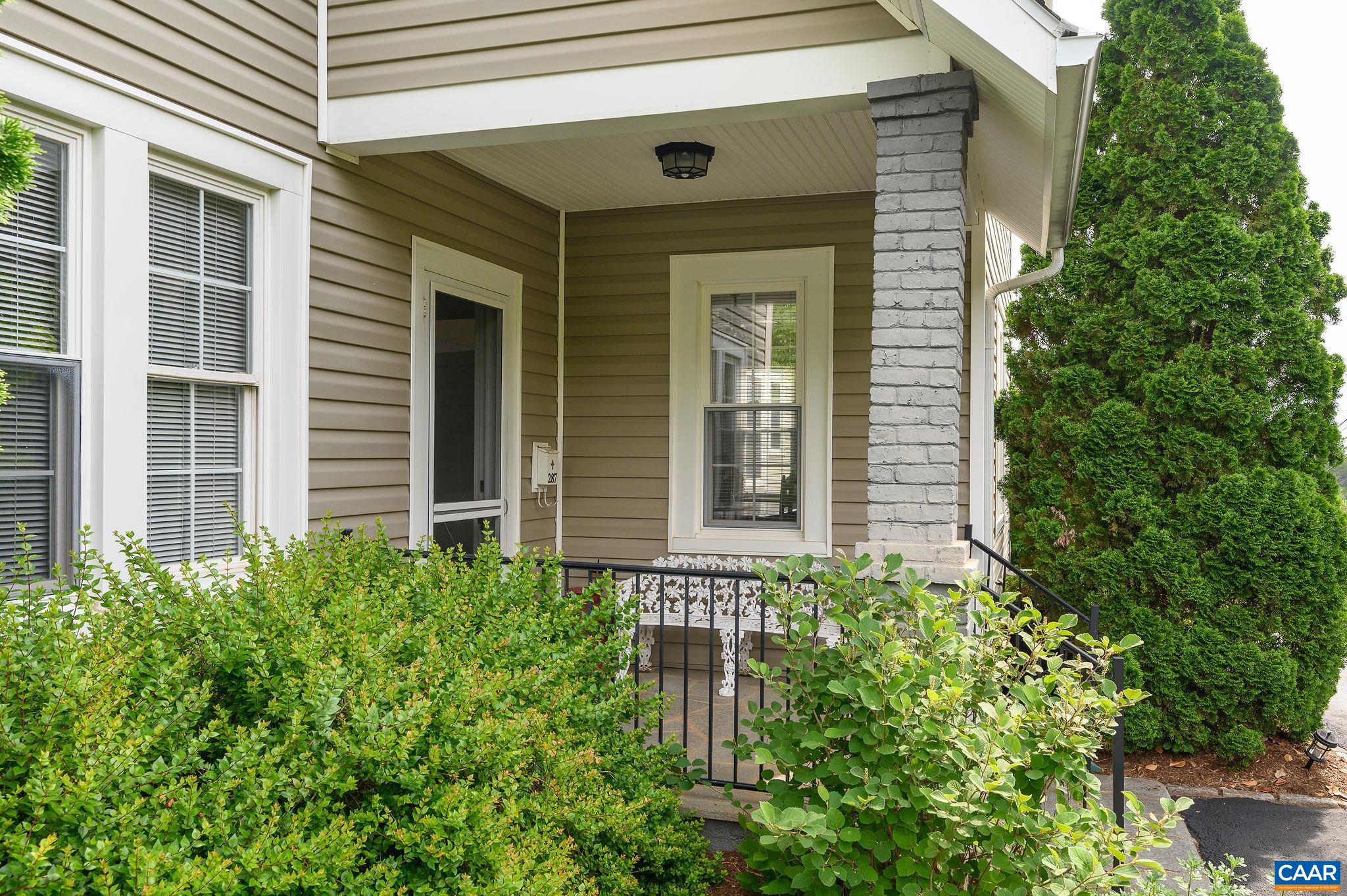 287 E MAIN ST