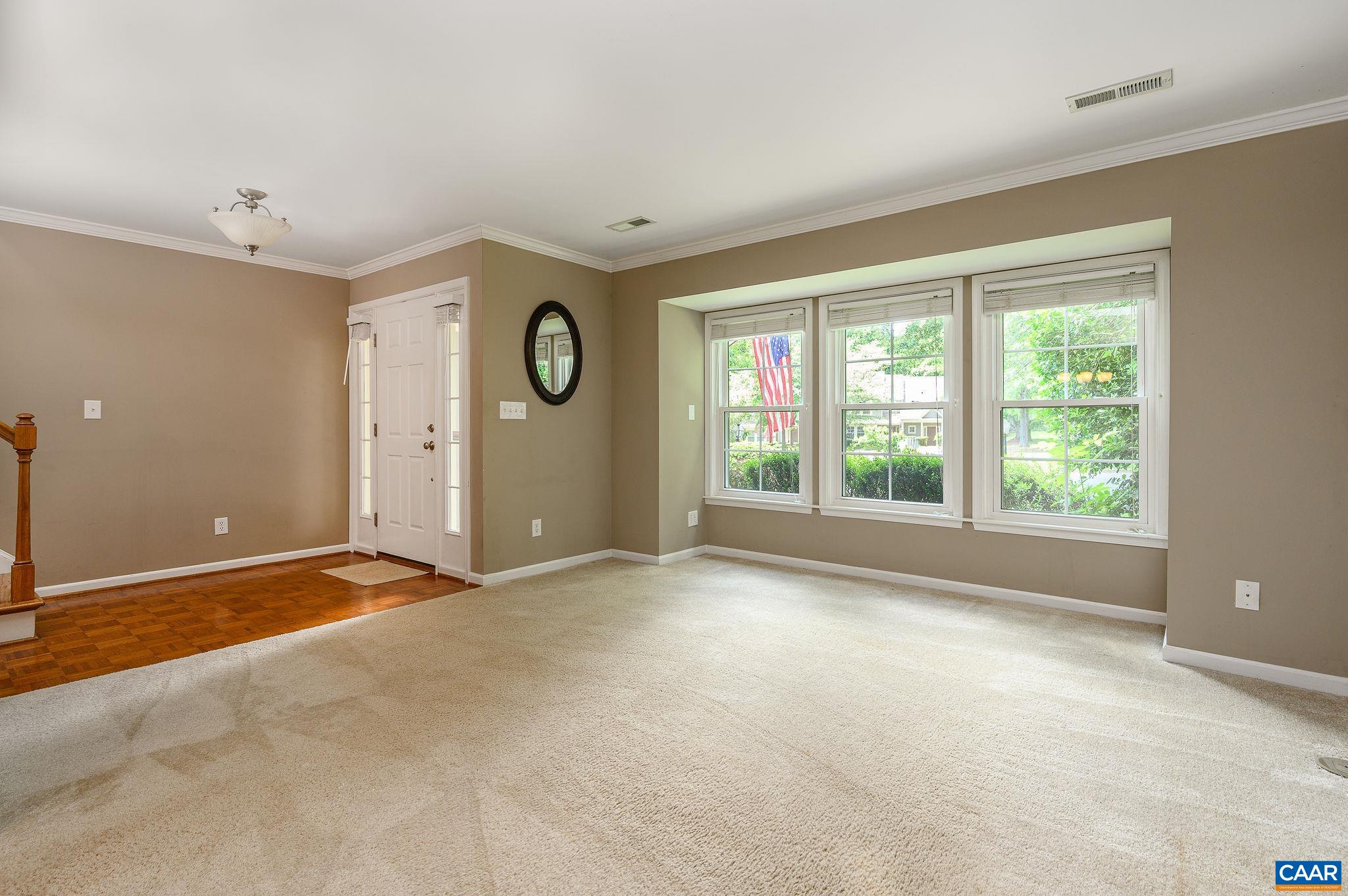 3263 GATEWAY CIR