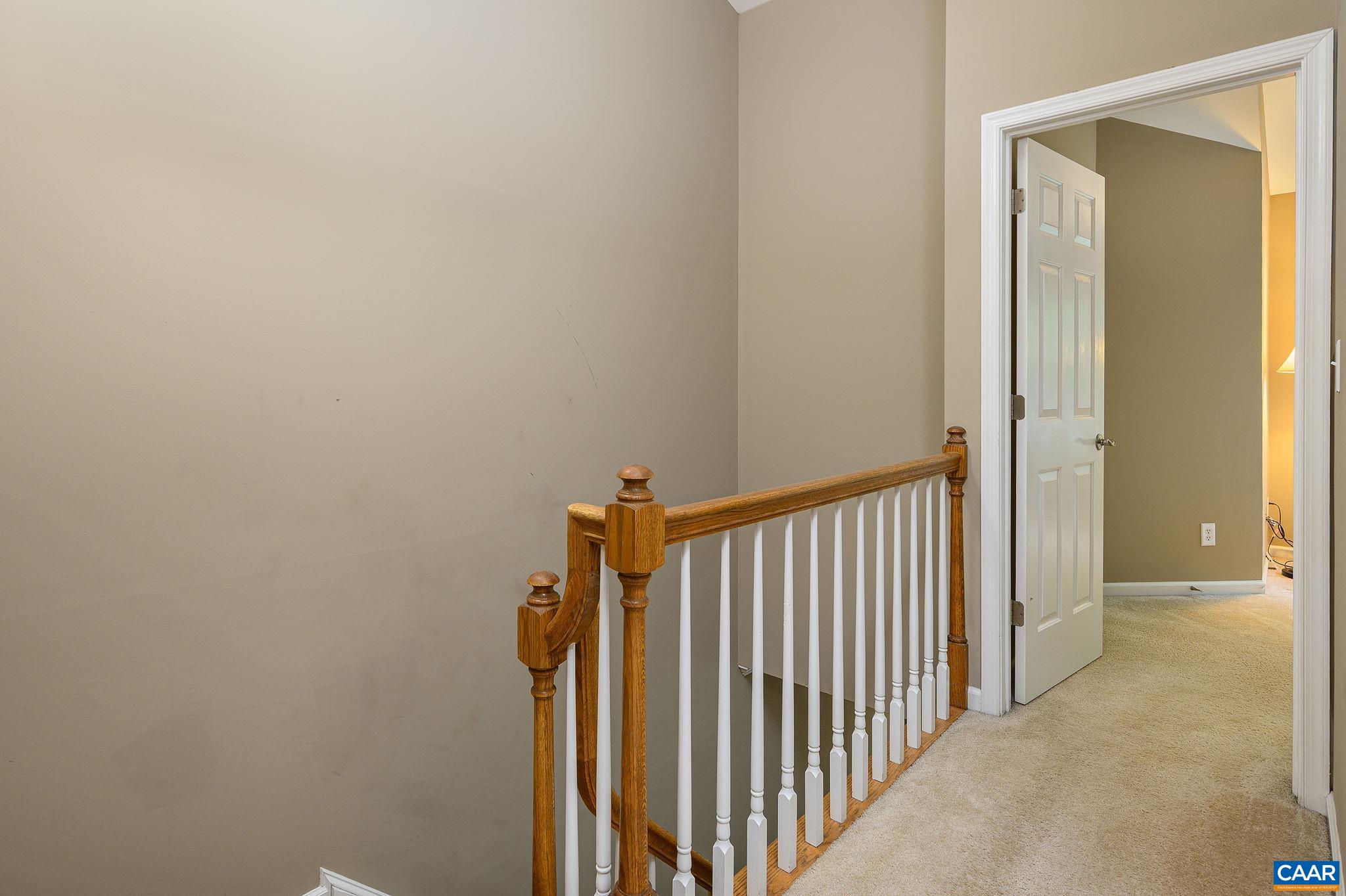 3263 GATEWAY CIR