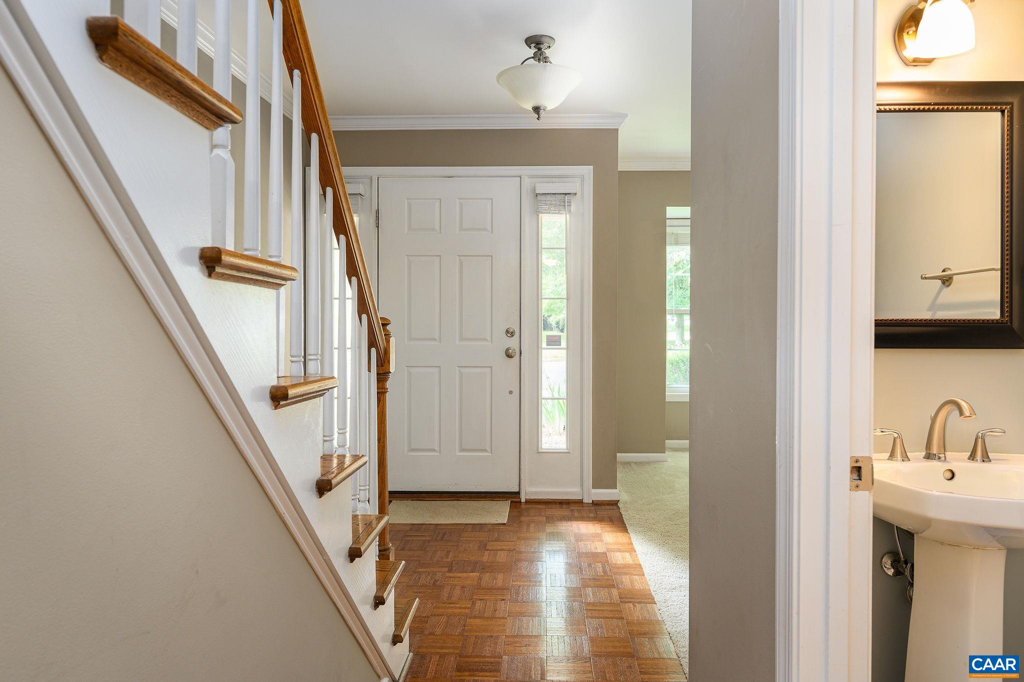 3263 GATEWAY CIR