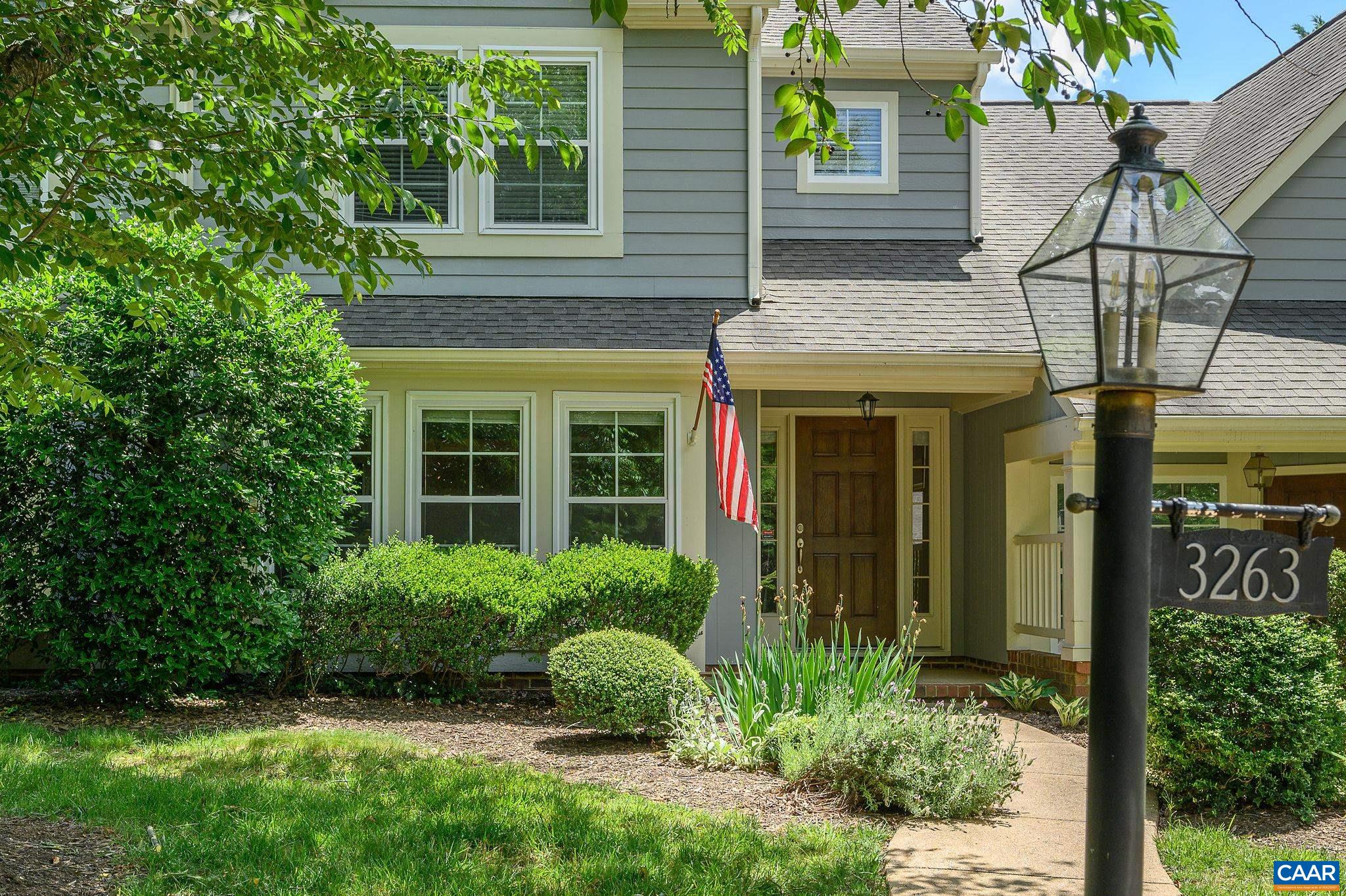 3263 GATEWAY CIR