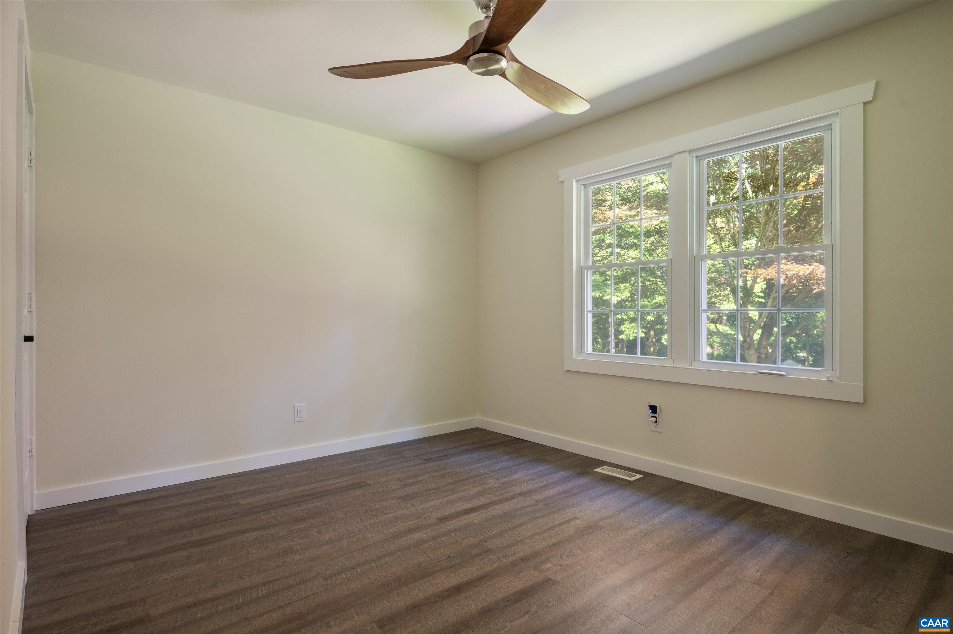 5523 ROCKFISH GAP TPKE