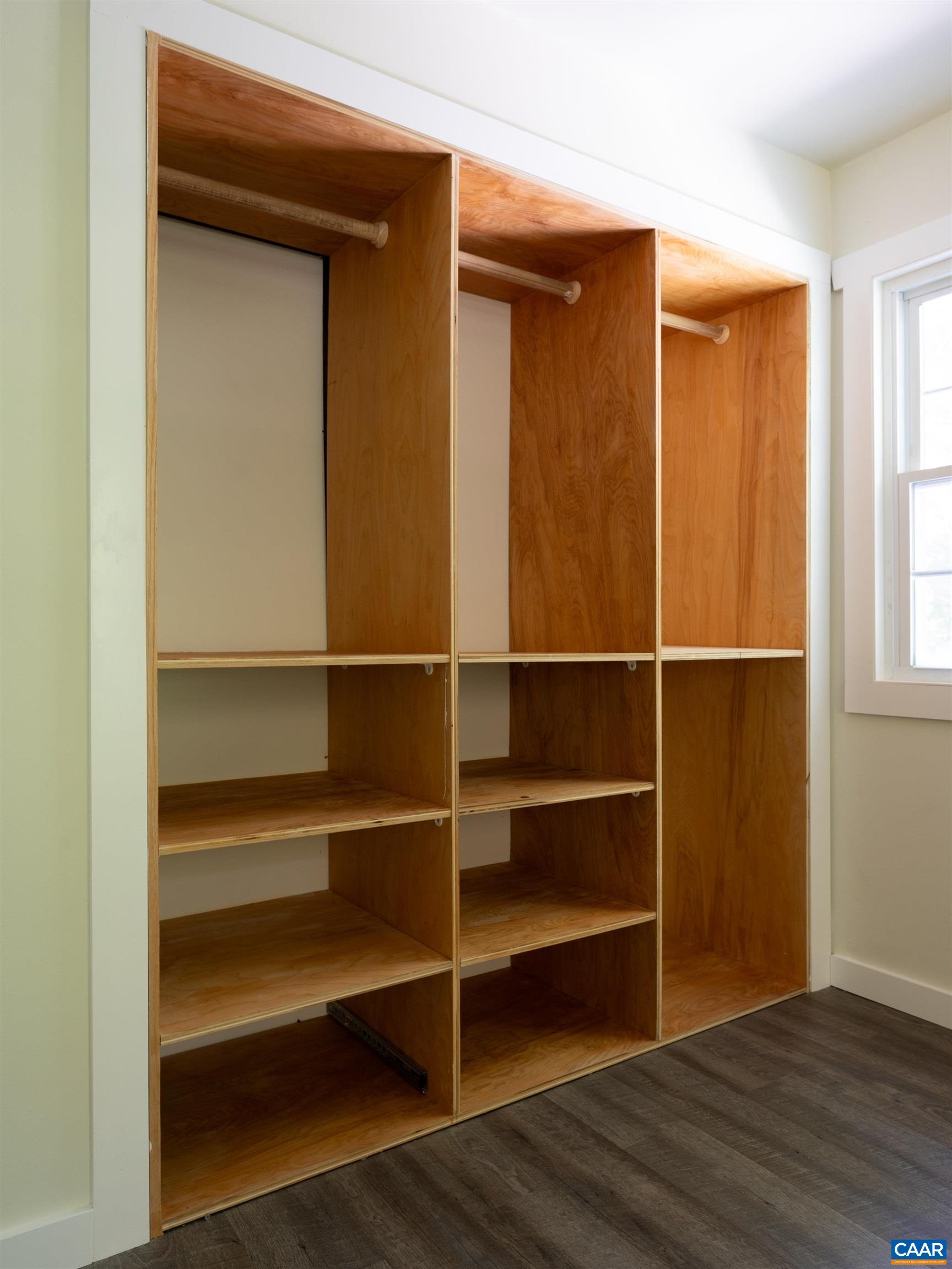 5523 ROCKFISH GAP TPKE