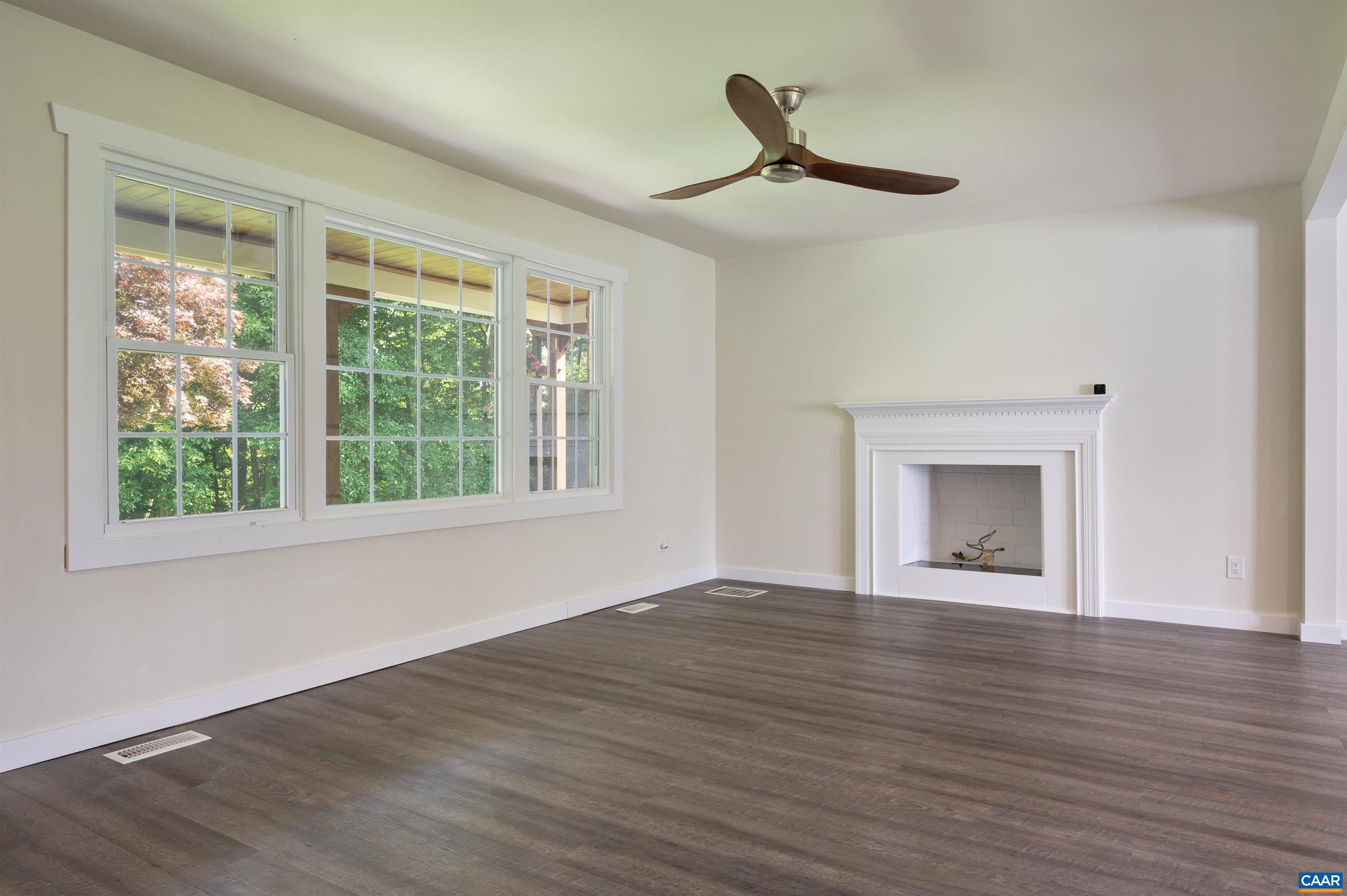5523 ROCKFISH GAP TPKE