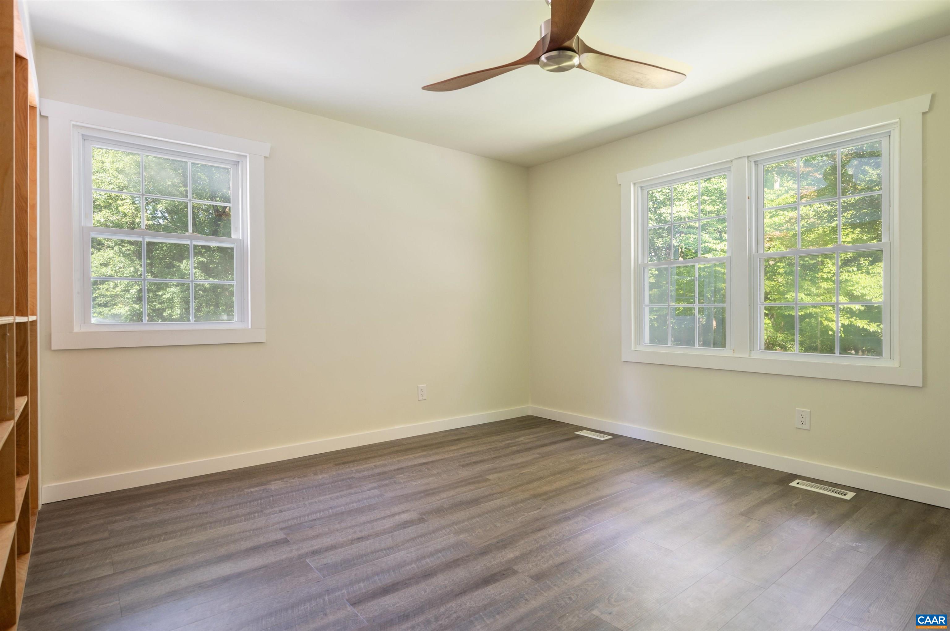 5523 ROCKFISH GAP TPKE