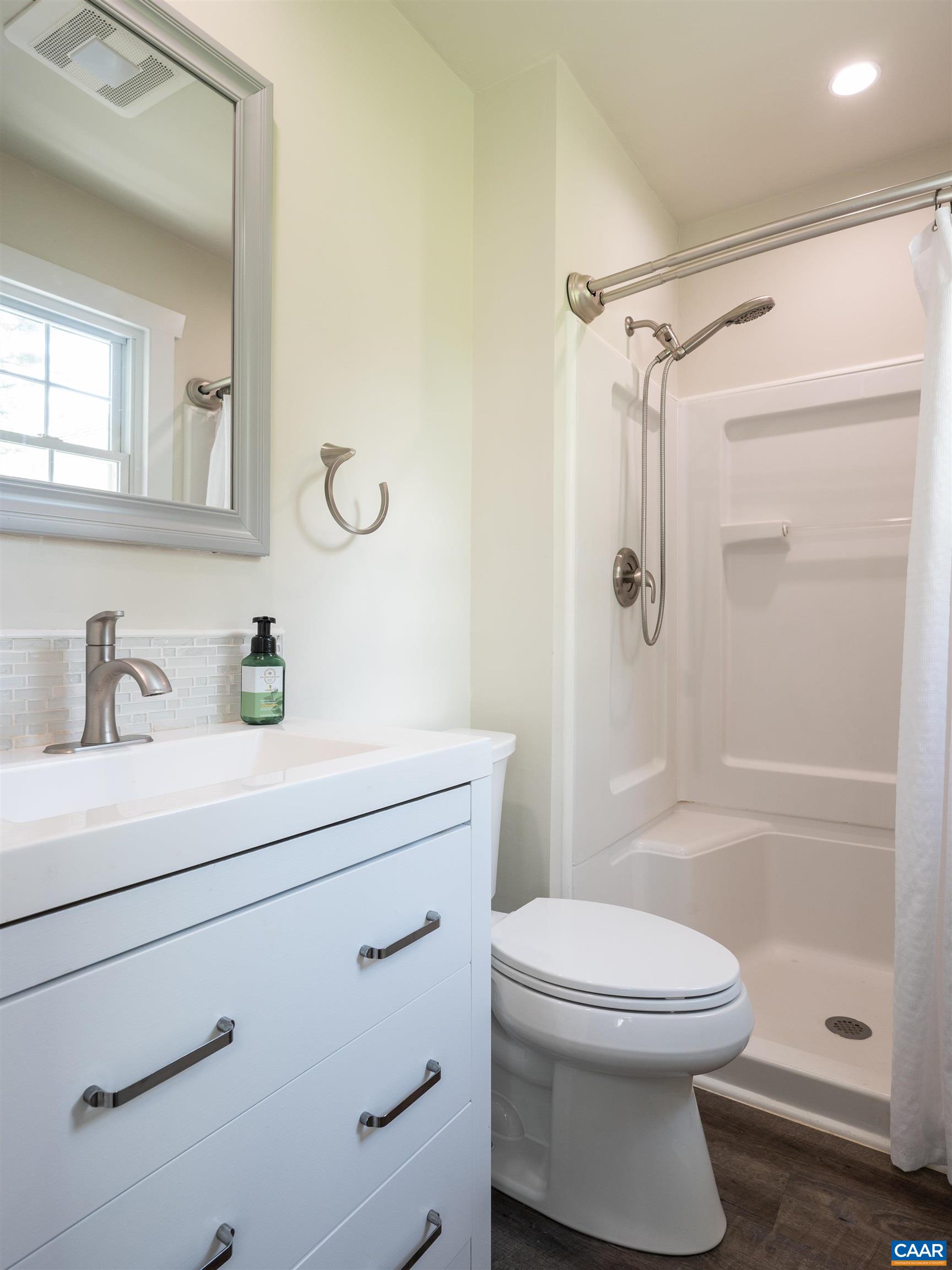 5523 ROCKFISH GAP TPKE