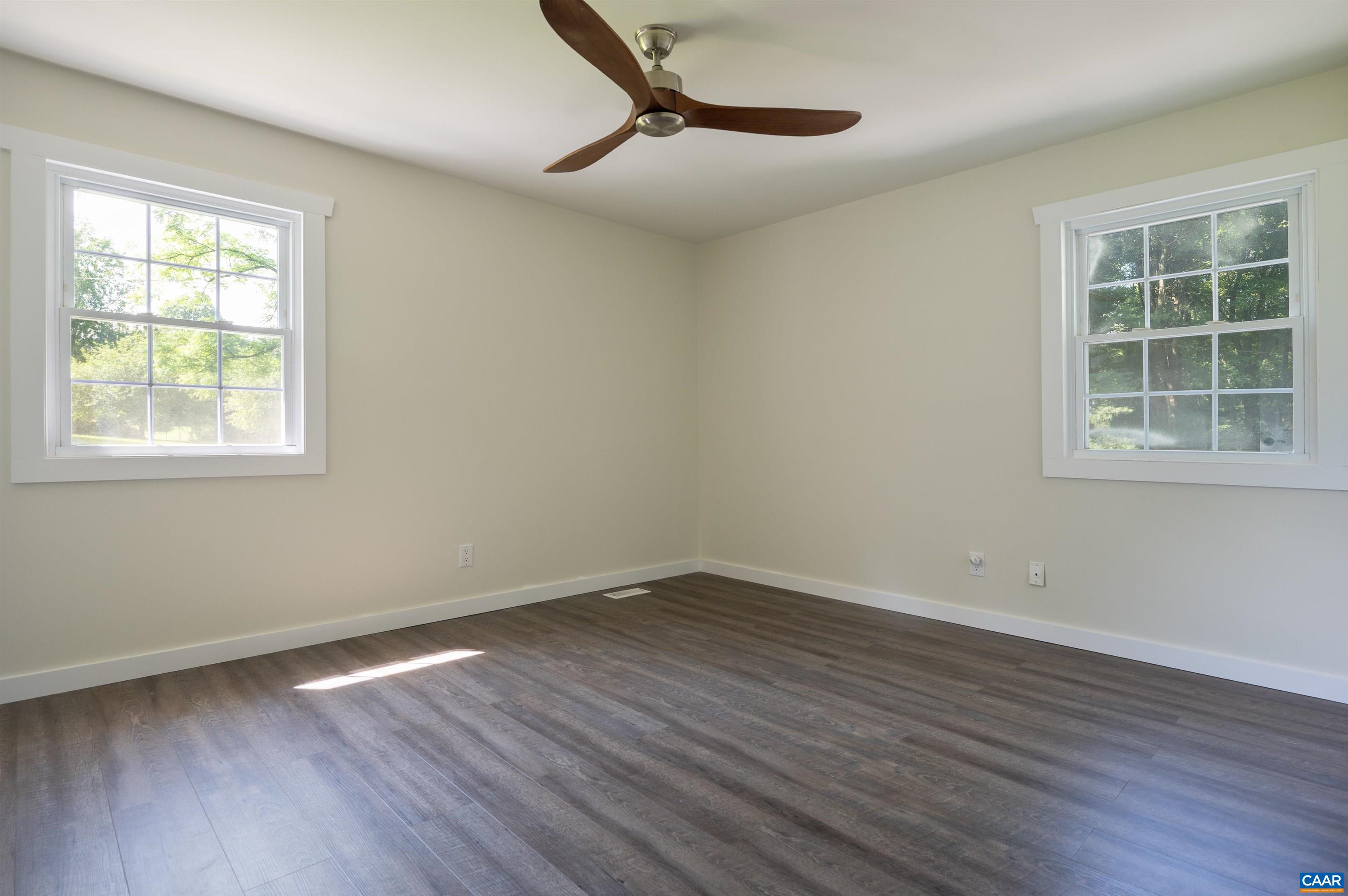 5523 ROCKFISH GAP TPKE