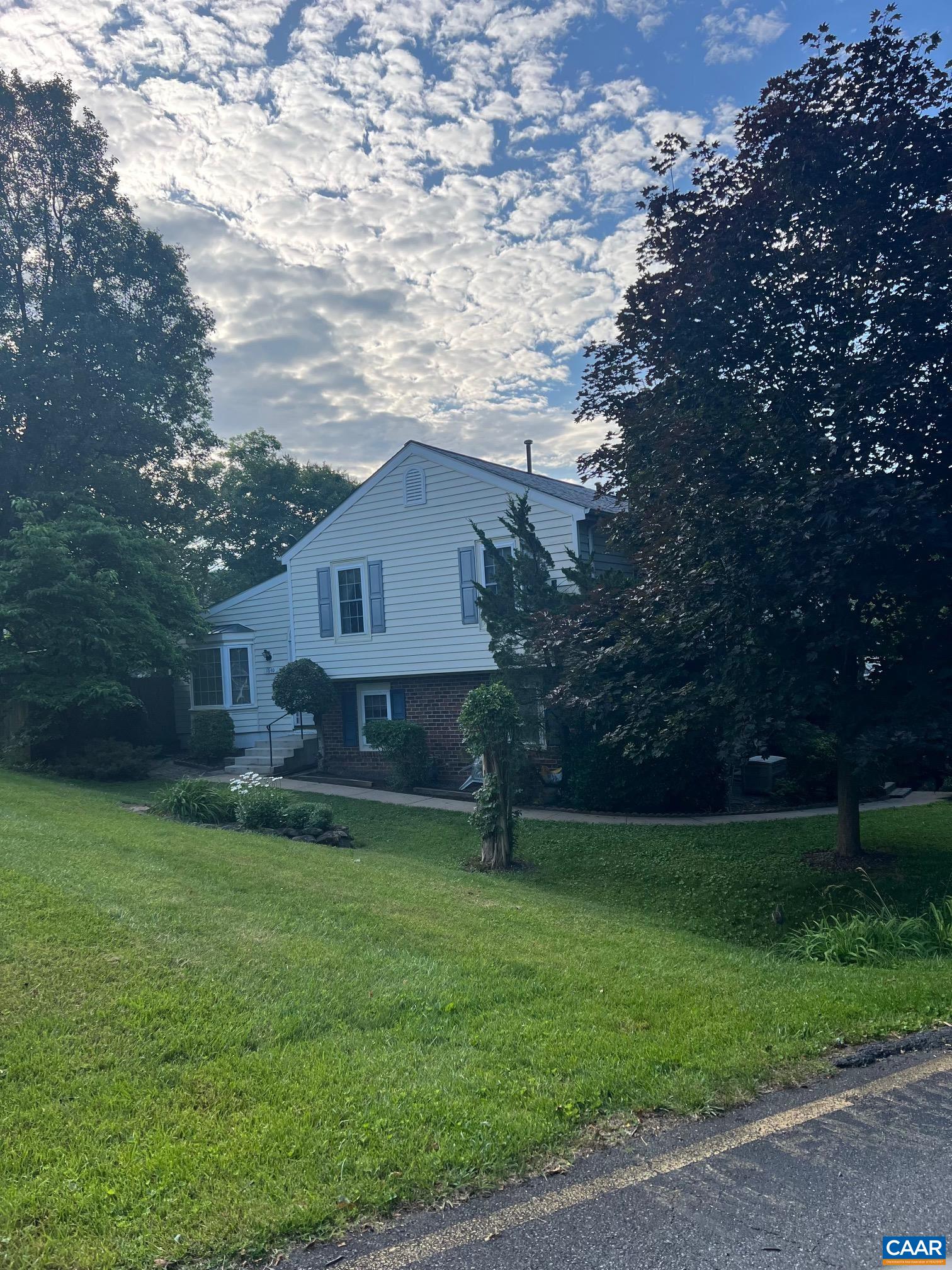 1640 COOL SPRING RD
