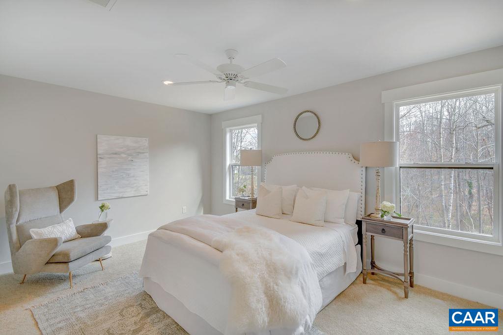 121 BLITHE CT
