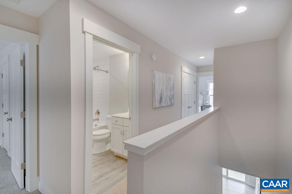 121 BLITHE CT