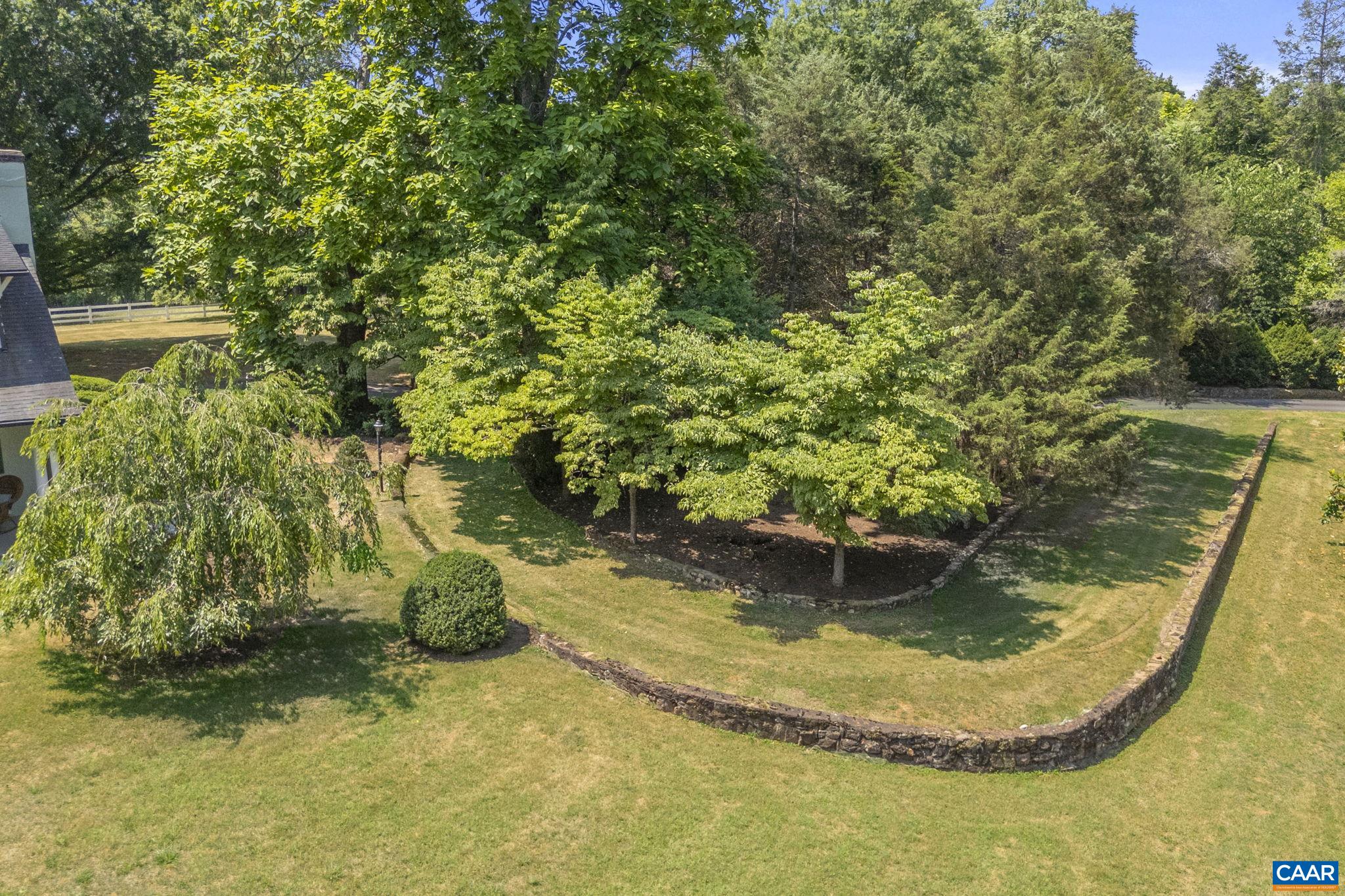 485 MARTHAS WAY