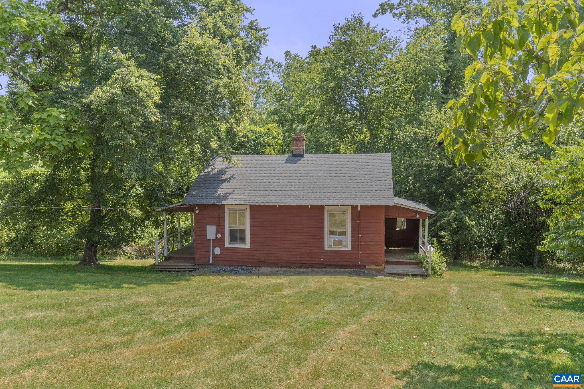 485 MARTHAS WAY