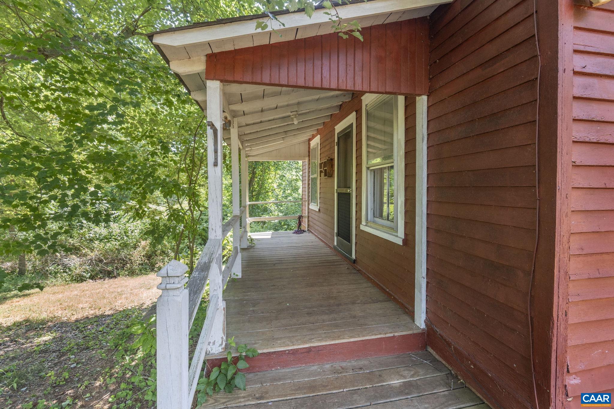 485 MARTHAS WAY