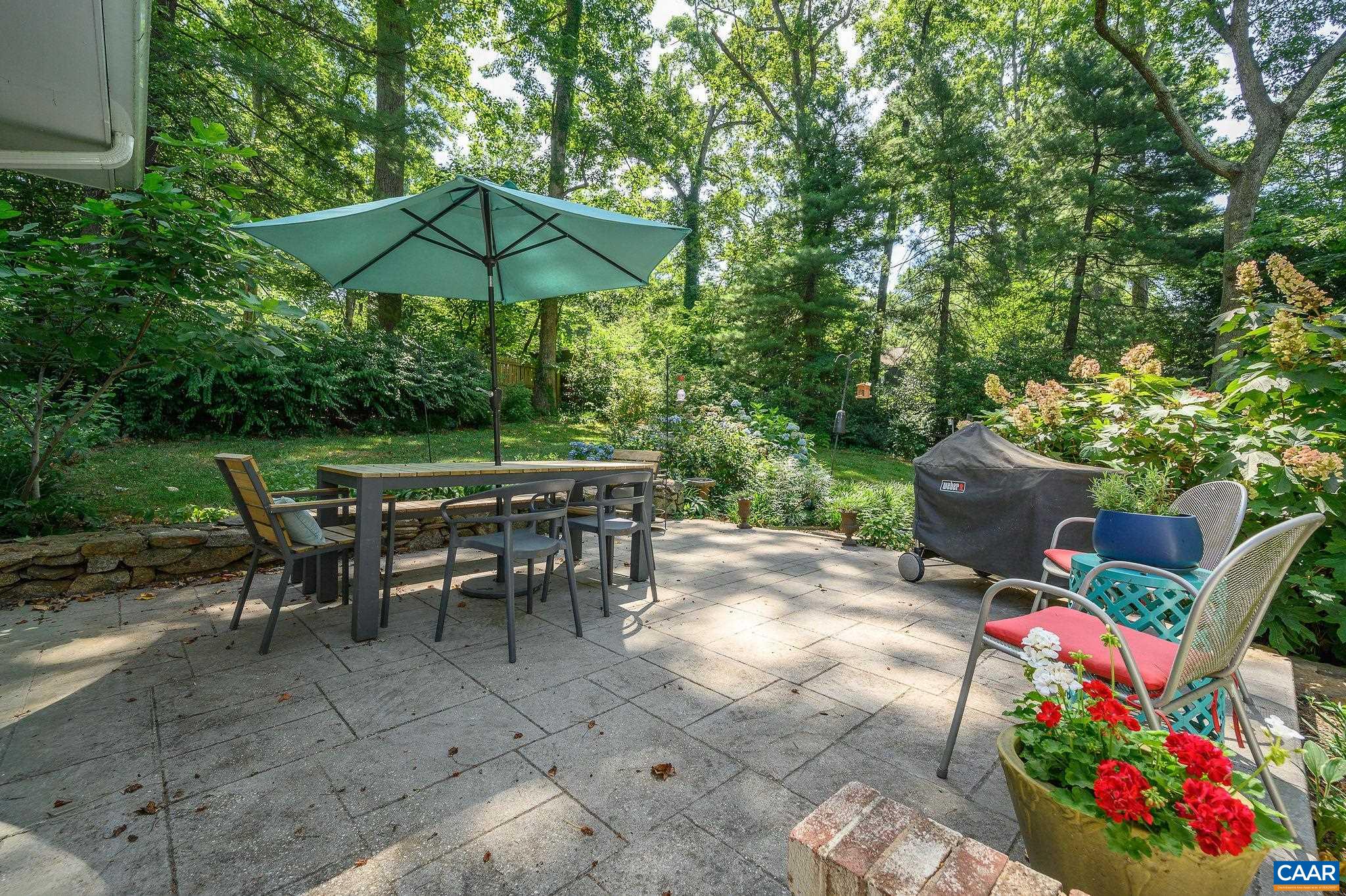 1610 YORKTOWN DR