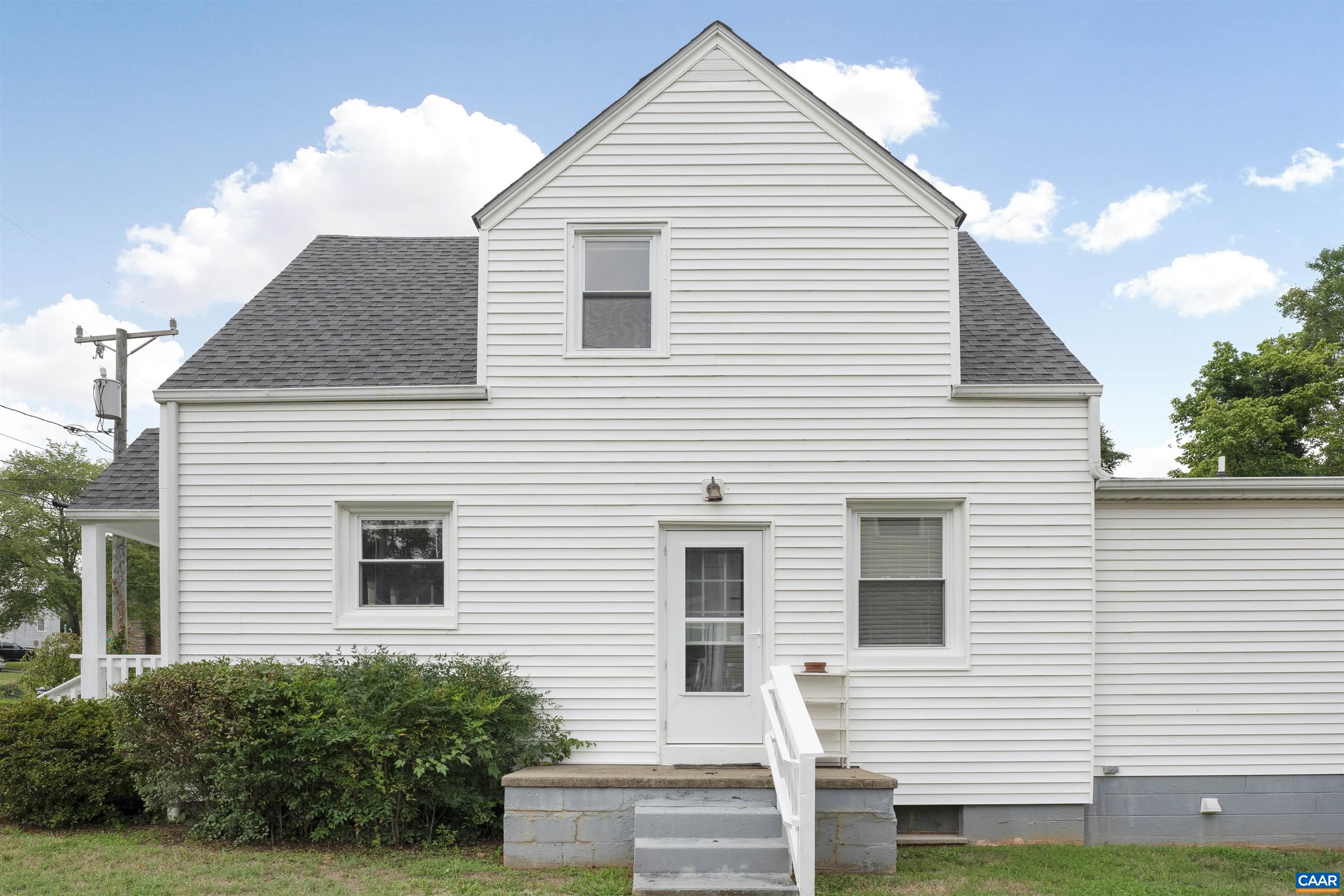 118 SUMMIT ST