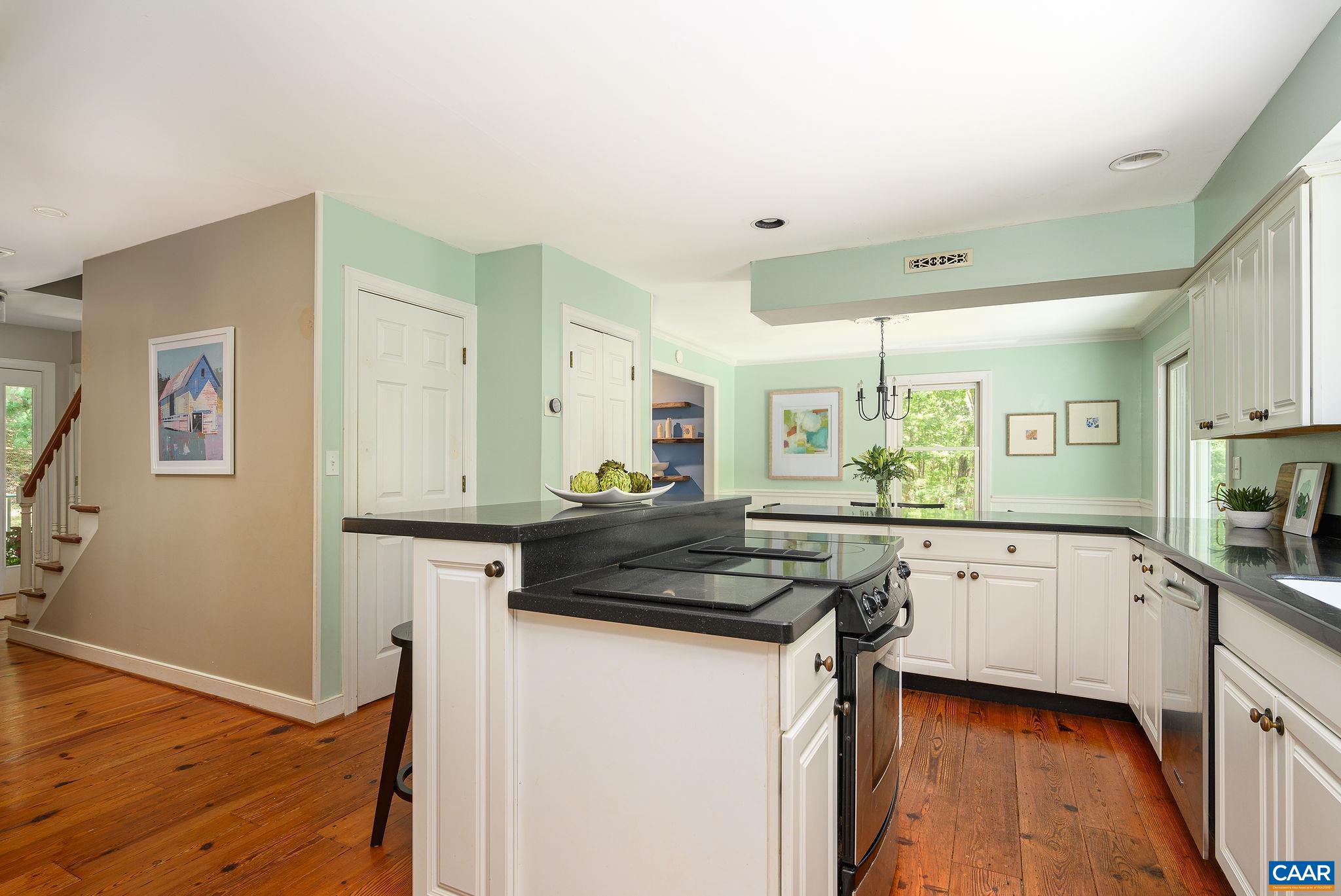 4994 Stony Point Pass