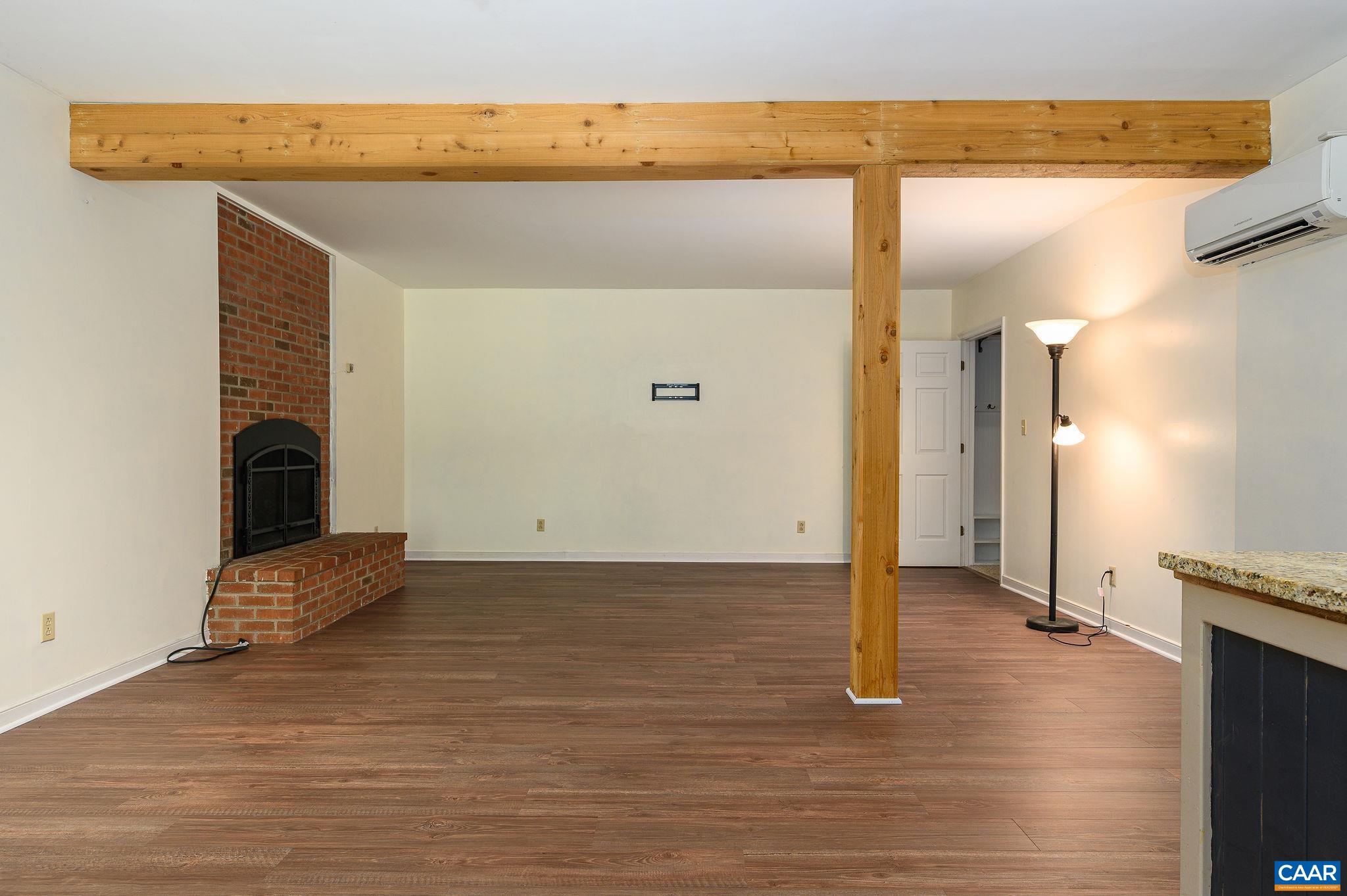 4994 Stony Point Pass