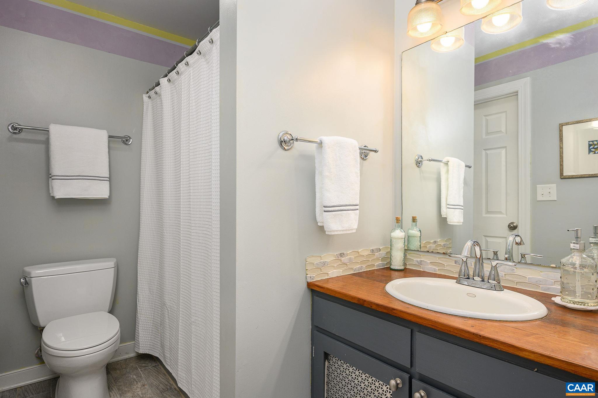 4994 Stony Point Pass