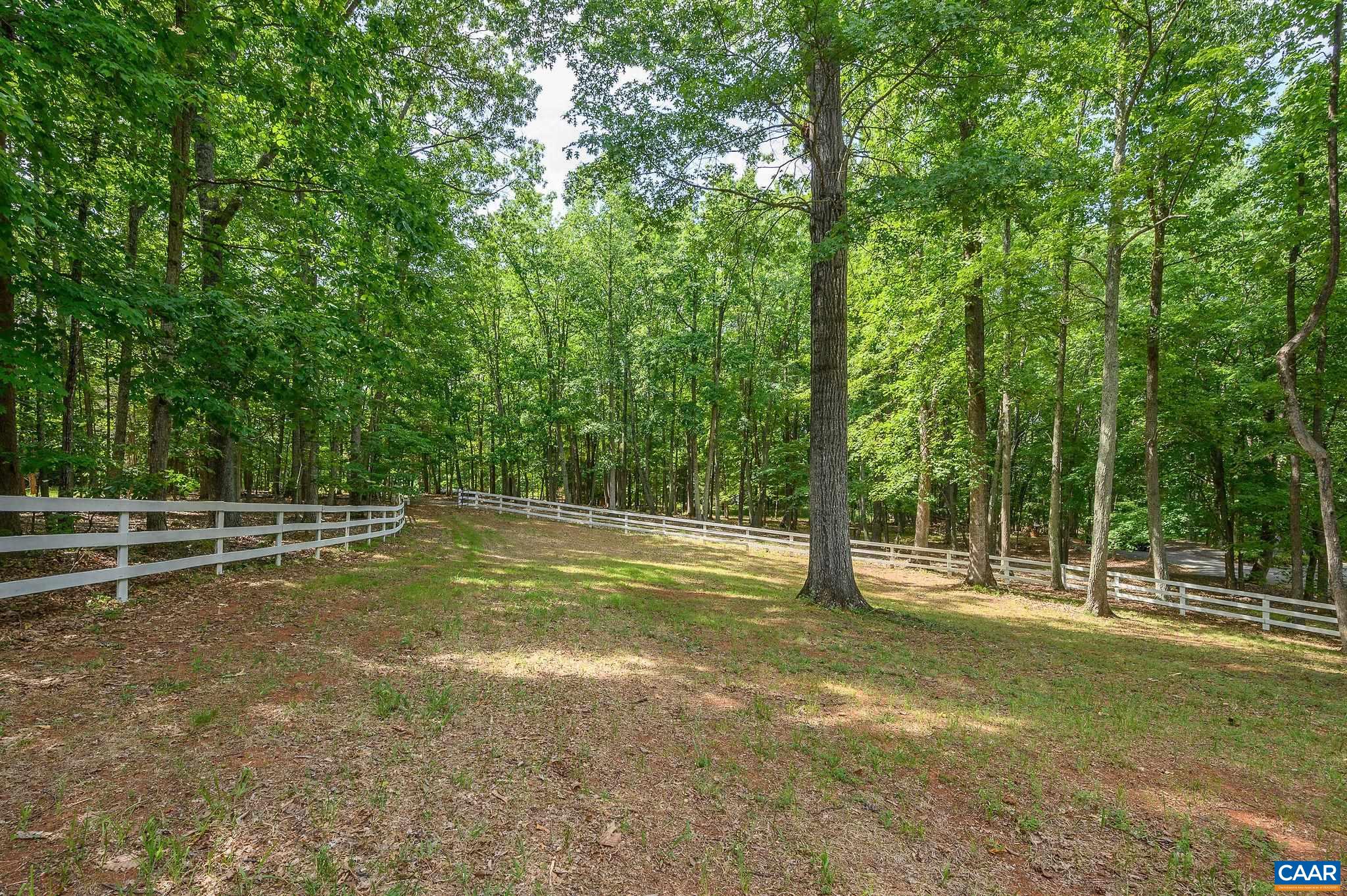 4994 Stony Point Pass