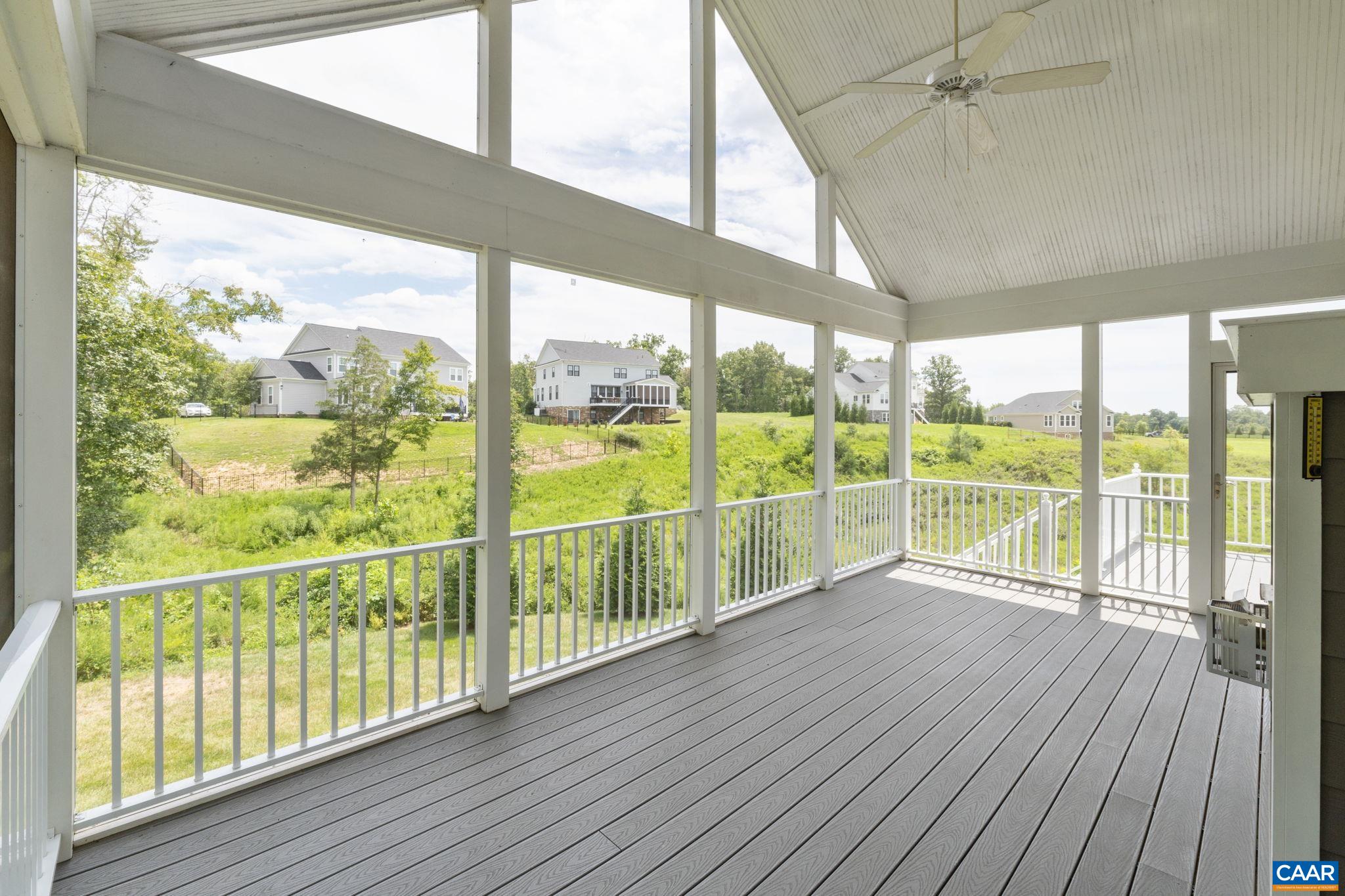 425 Fenton Ct