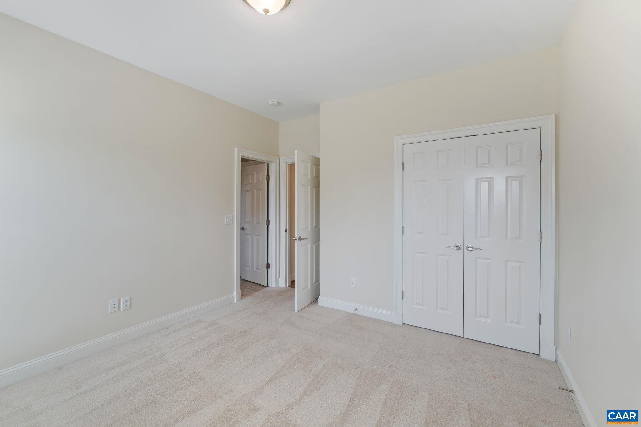 425 Fenton Ct