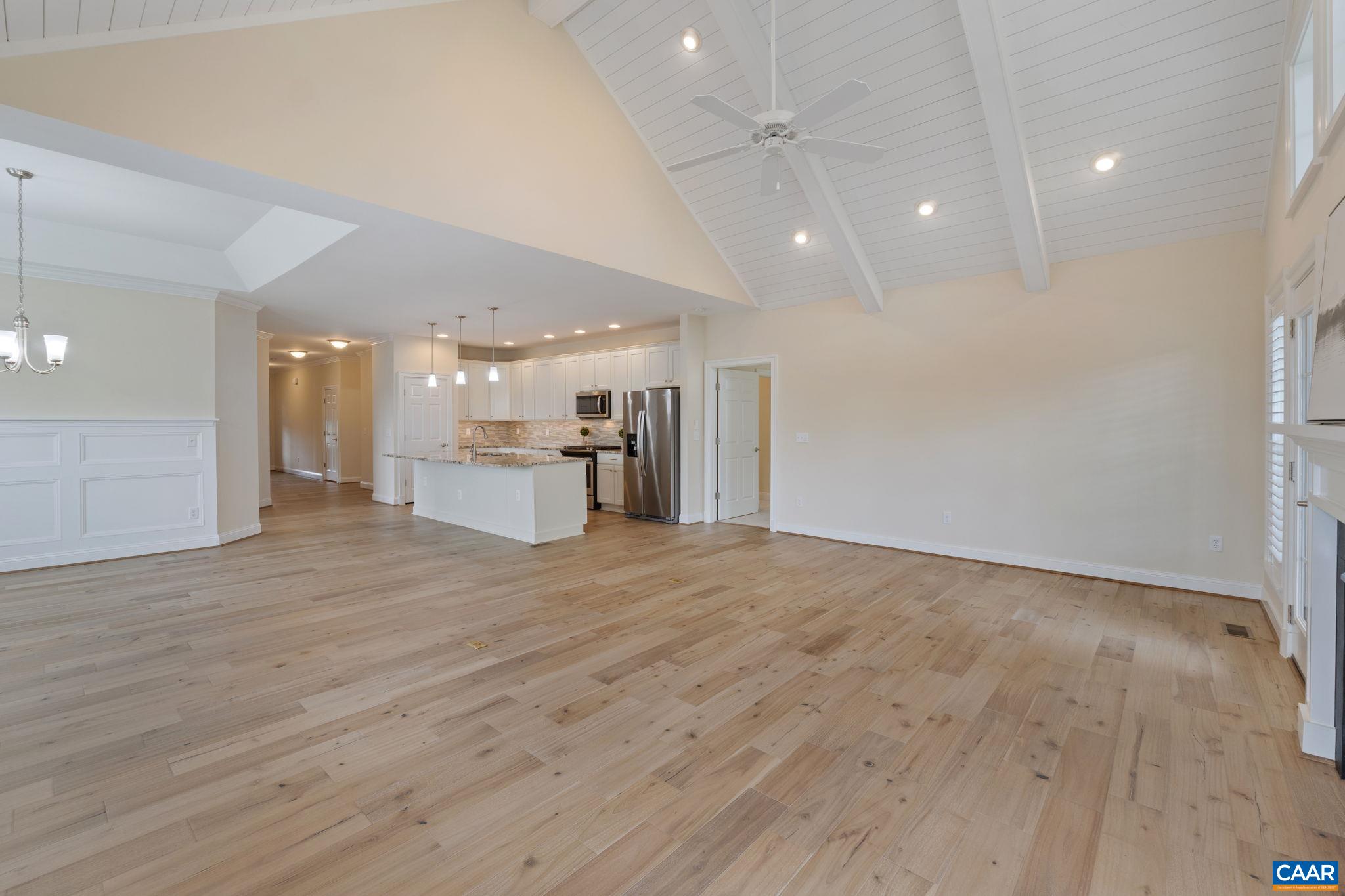 425 Fenton Ct