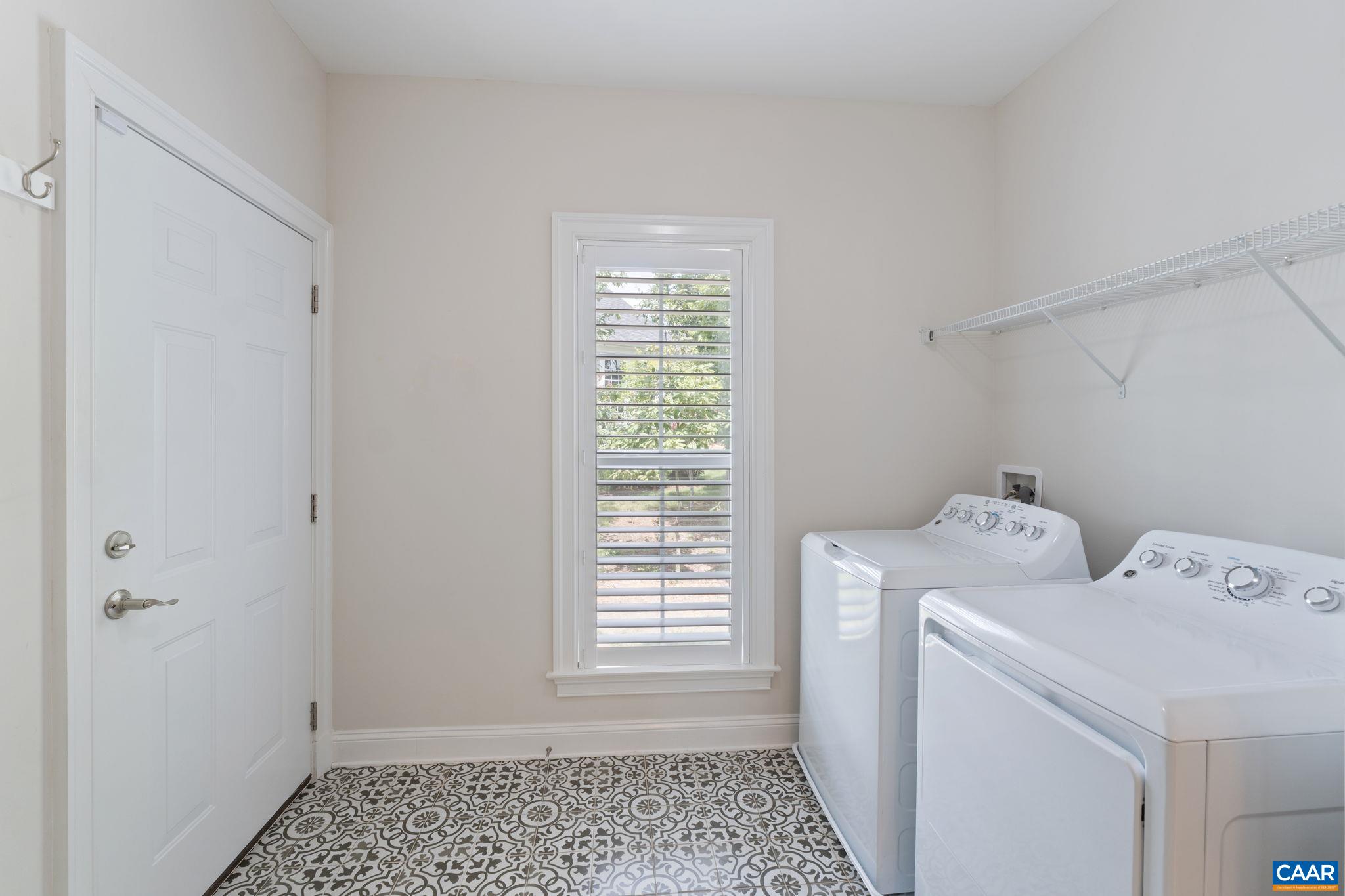 425 Fenton Ct