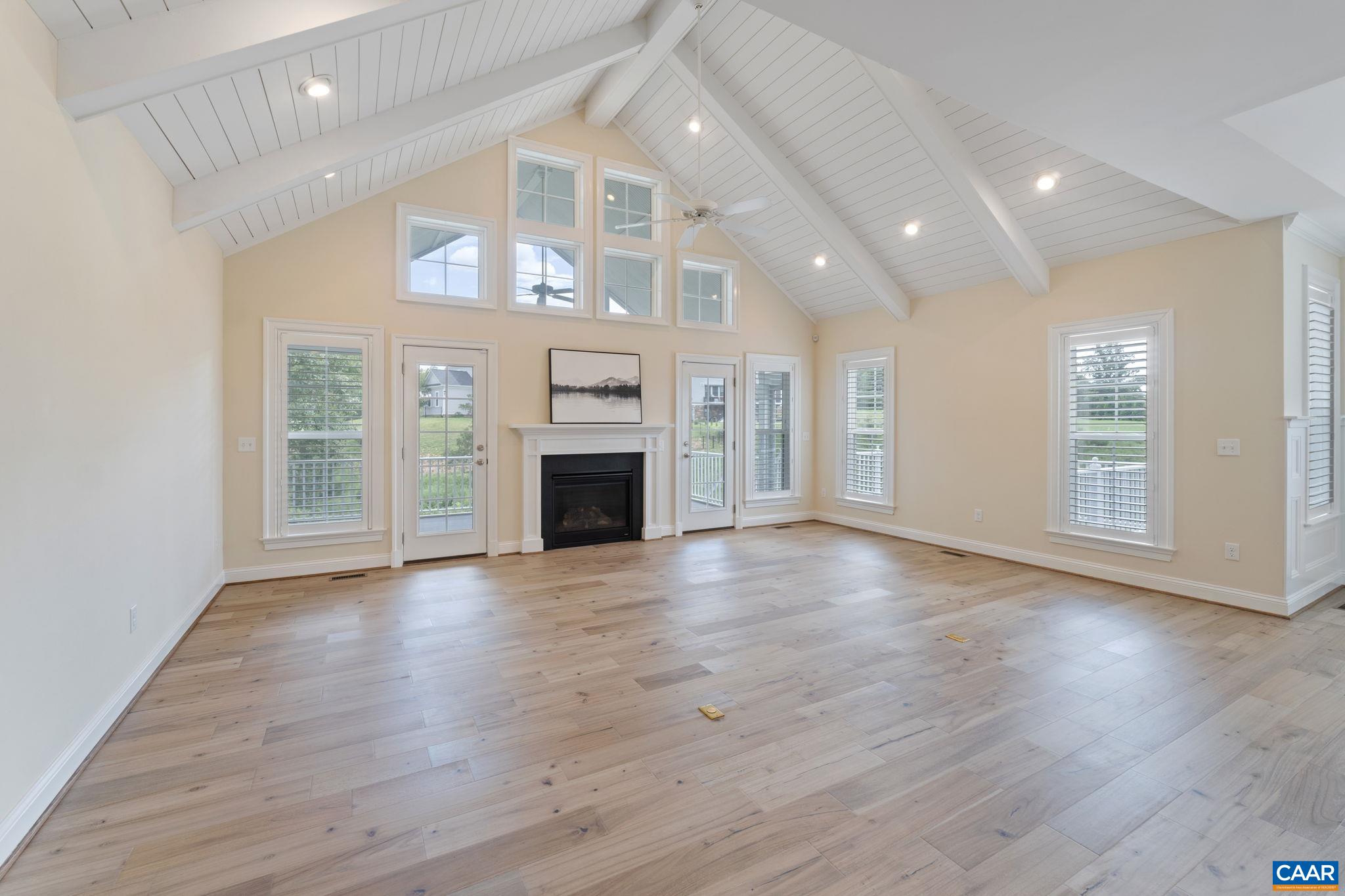 425 Fenton Ct