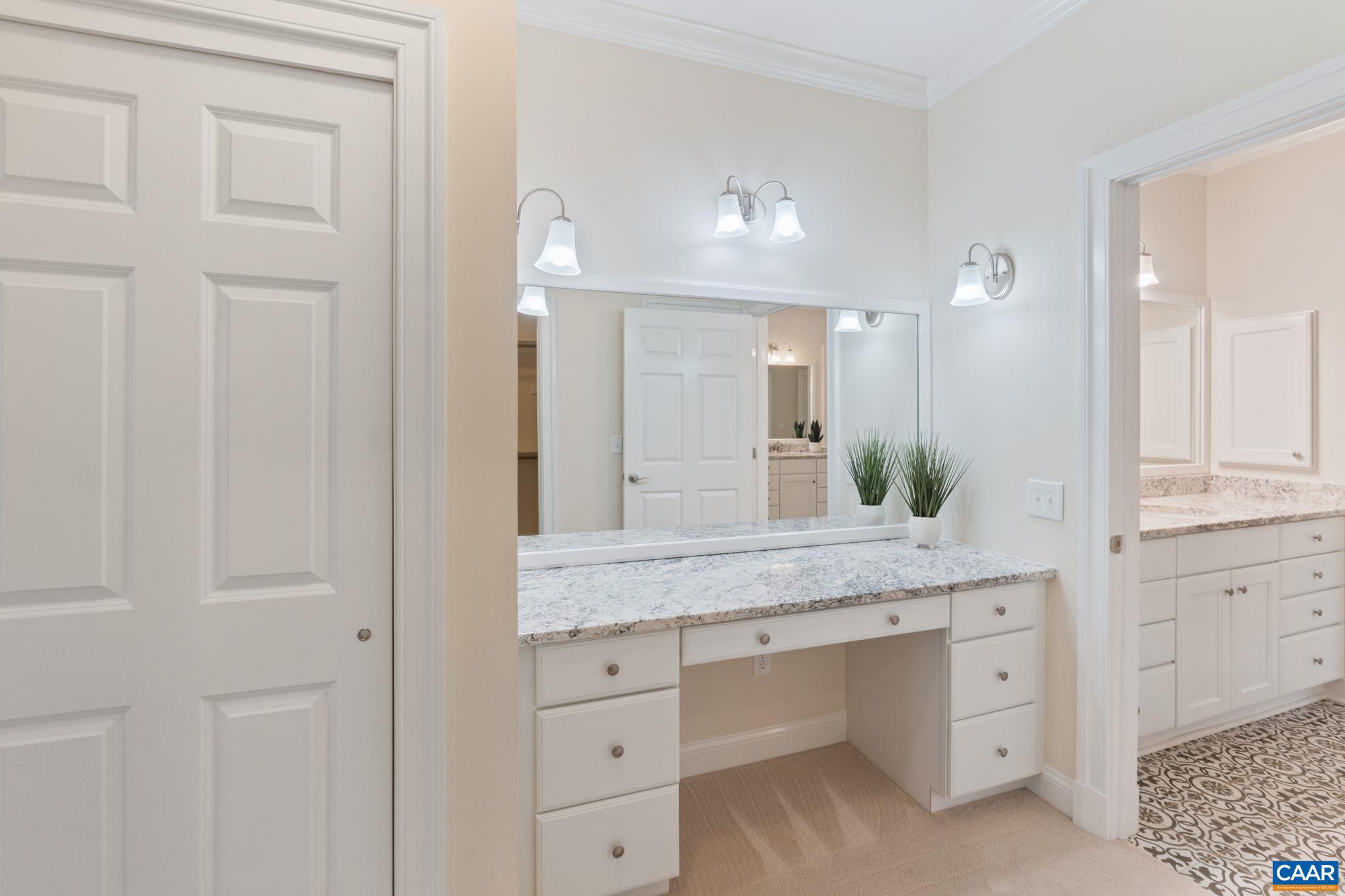 425 Fenton Ct