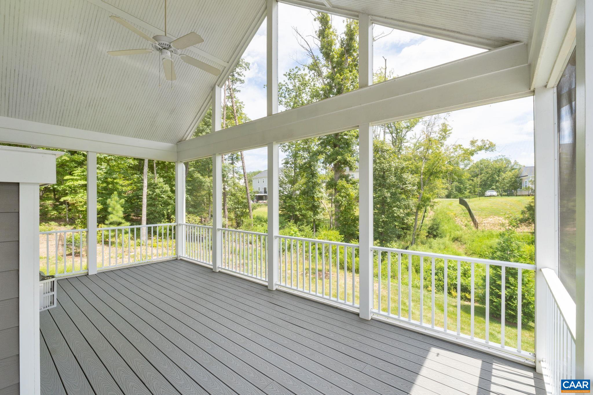 425 Fenton Ct