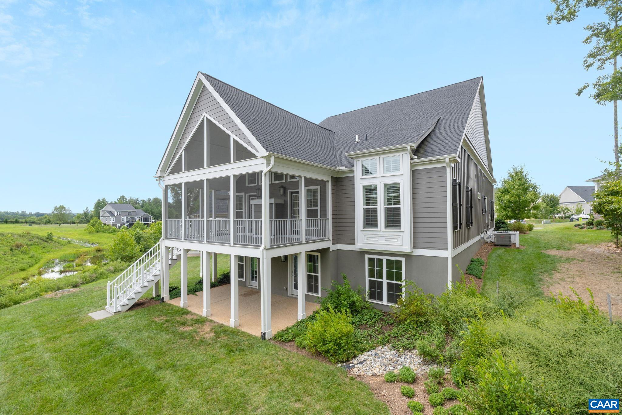 425 Fenton Ct