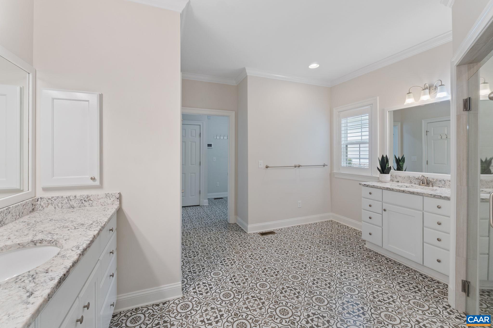 425 Fenton Ct
