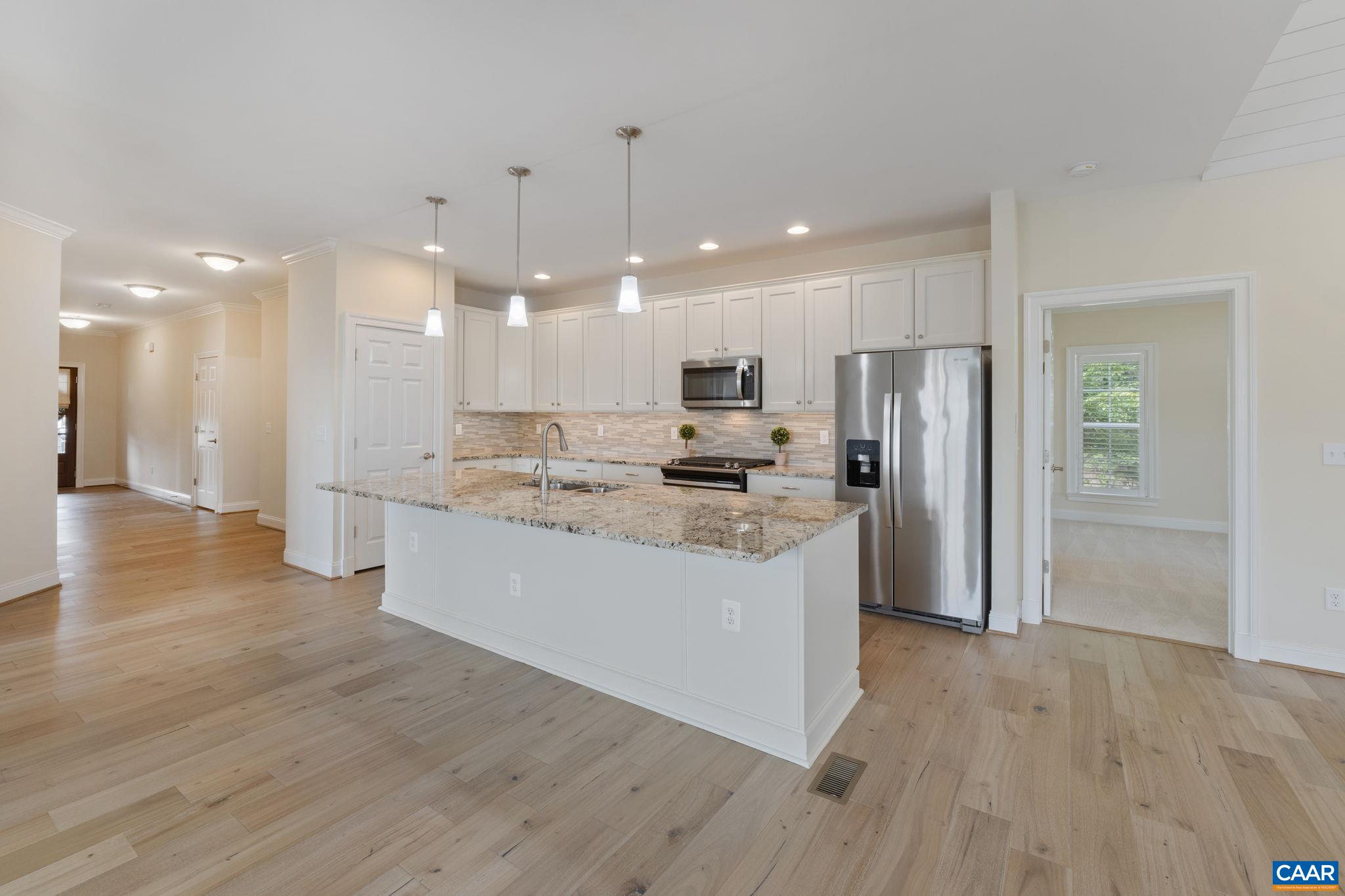 425 Fenton Ct