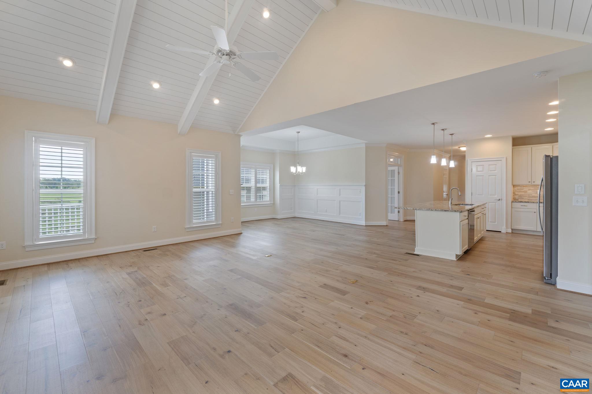 425 Fenton Ct