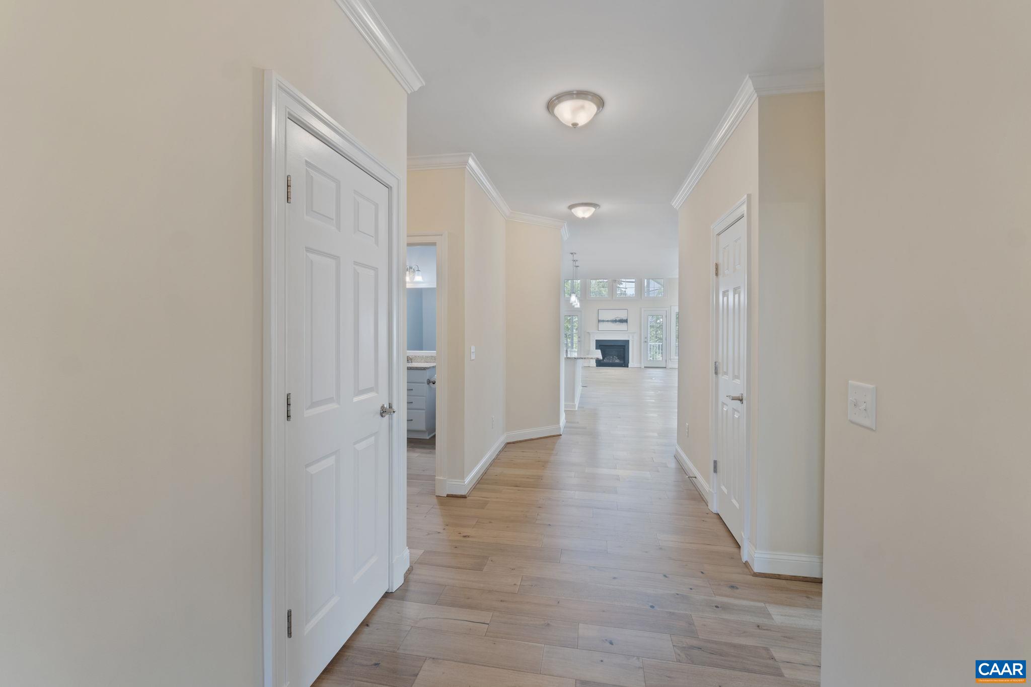 425 Fenton Ct