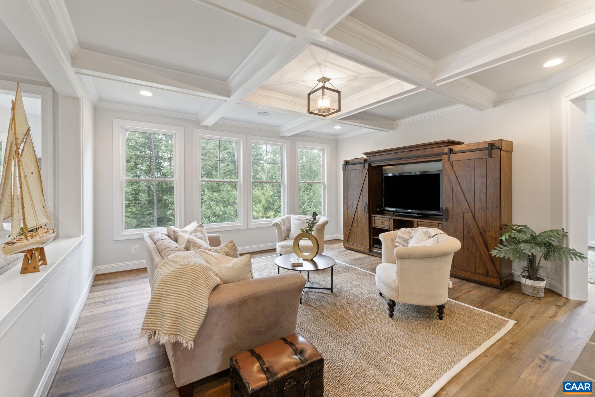 2206 Waterside Wy