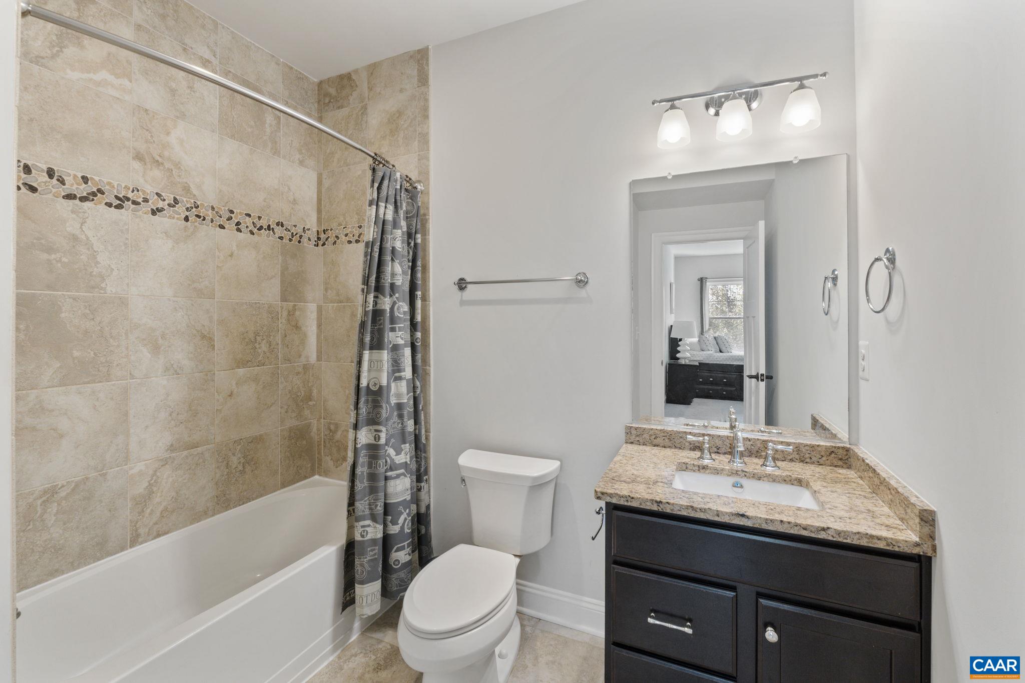 2206 Waterside Wy