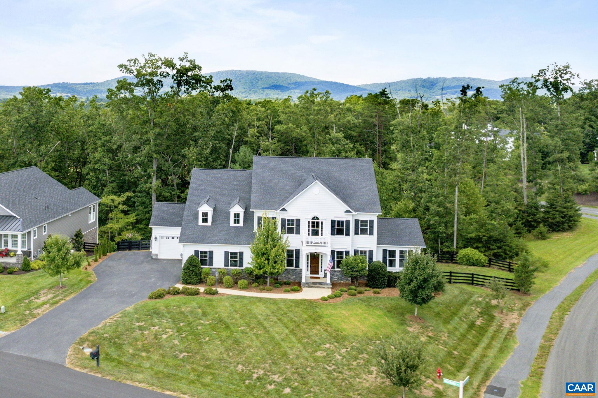2206 Waterside Wy