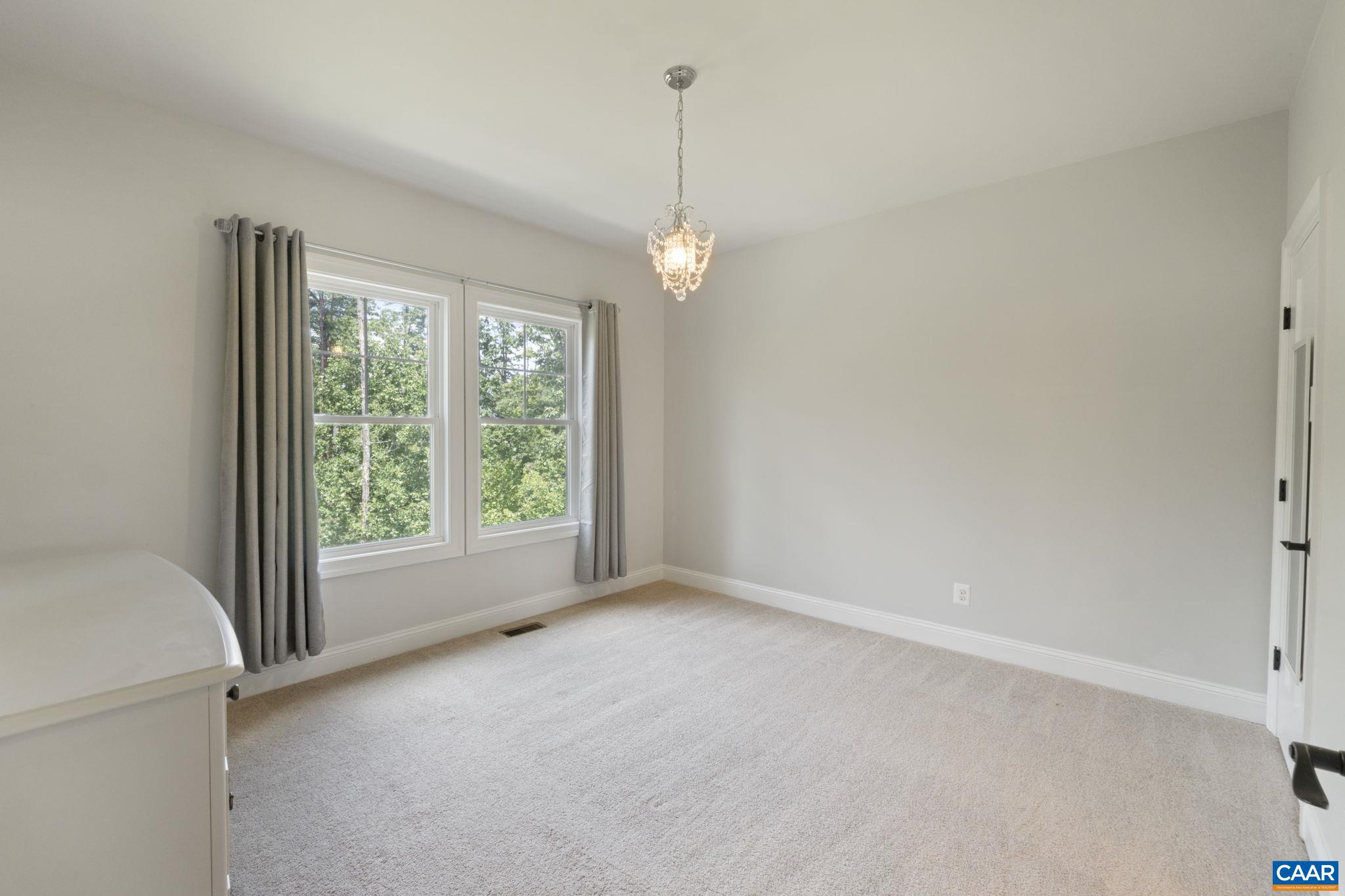 2206 Waterside Wy