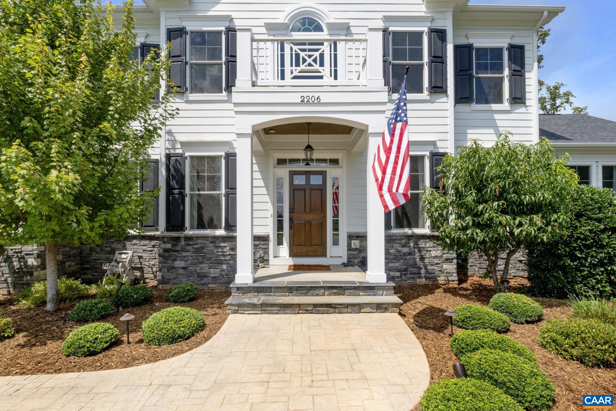 2206 Waterside Wy